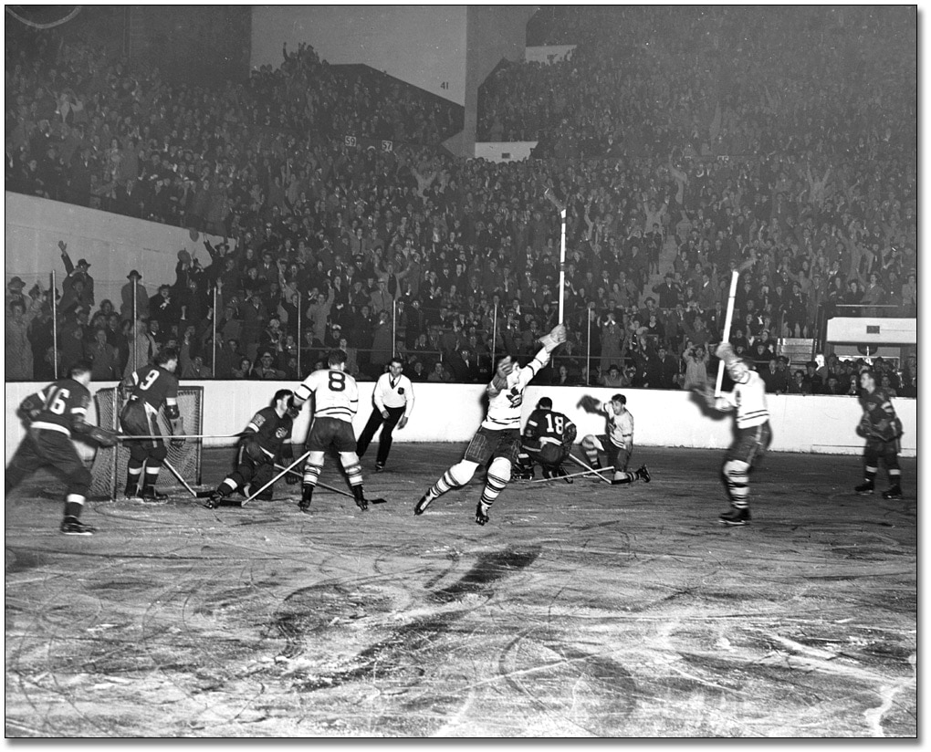 The Detroit Red Wings had a 3-0 series lead on the Toronto Maple Leafs before the Leafs stormed back to win the Stanley Cup 4-3.
