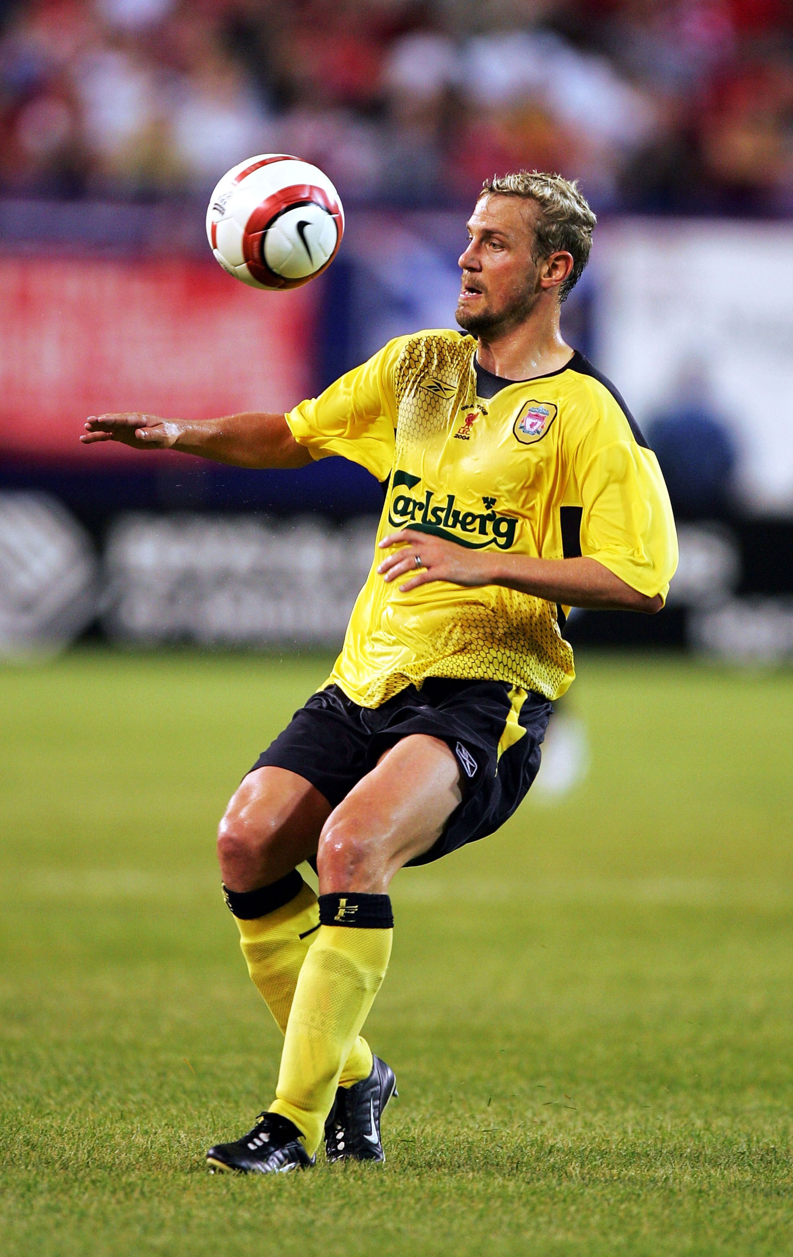 EAST RUTHERFORD, NJ - AUGUST 3:  Stephane Henchoz #2 of Liverpool in action against AS Roma during the ChampionsWorld Series at Giant Stadium August 3, 2004 in East Rutherford, New Jersey.  (Photo by Ezra Shaw/Getty Images)