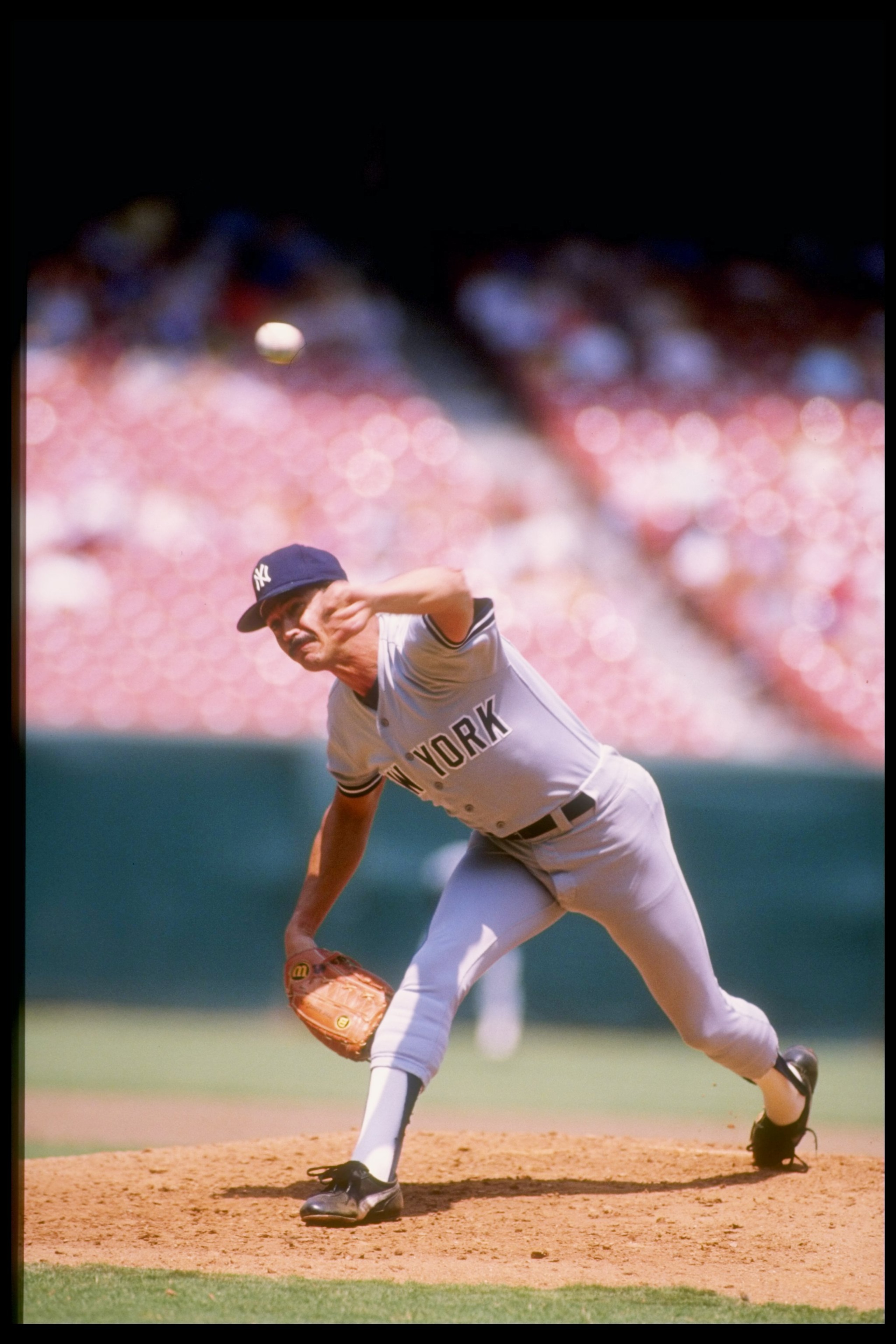 1987:  Ron Guidry of the New York Yankees in action during a game against the California Angels at Anaheim Stadium in Anaheim, California.  Mandatory Credit: Tim de Frisco  /Allsport