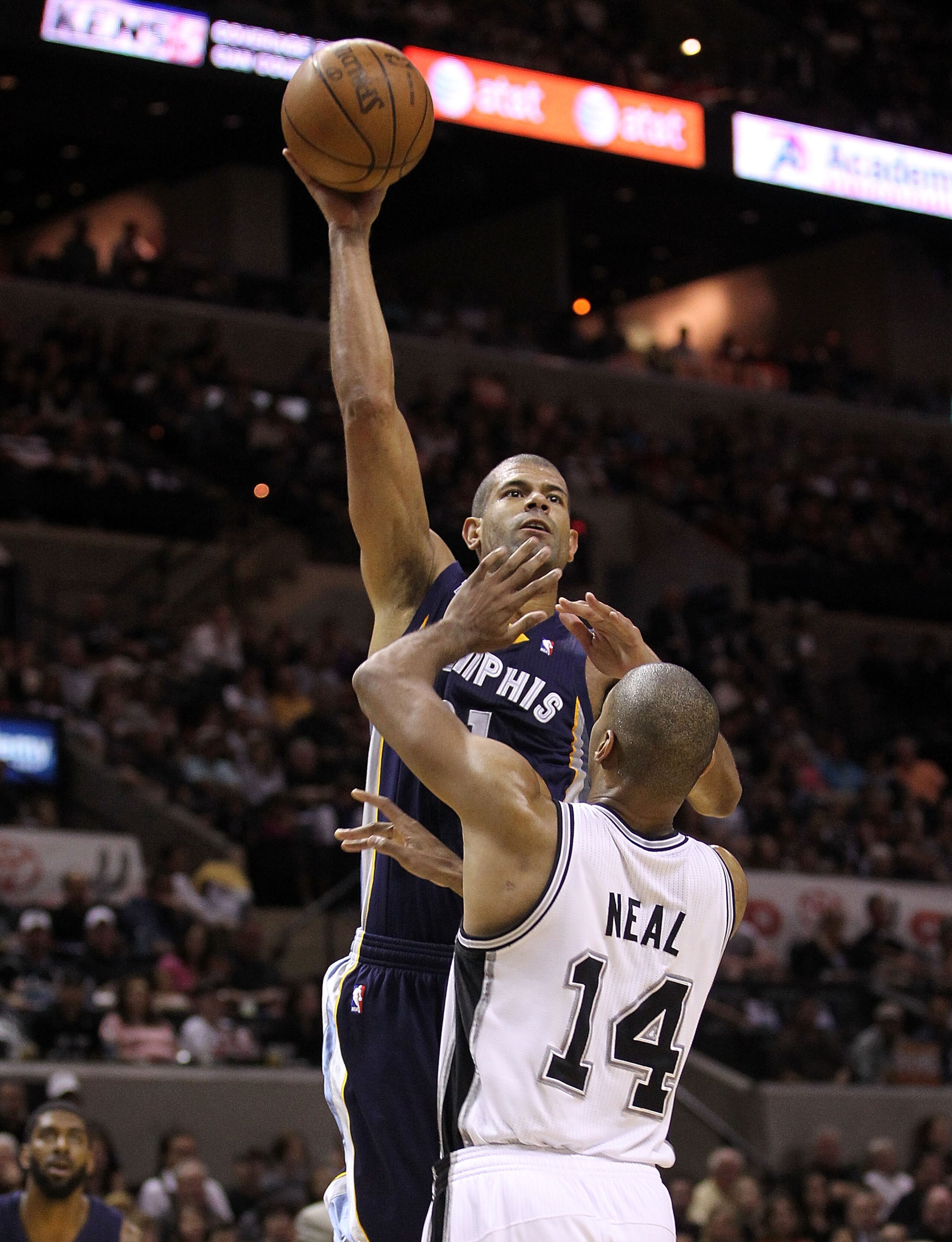 SAN ANTONIO, TX - APRIL 17:  Forward Shane Battier #31 of the Memphis Grizzlies takes a shot against Gary Neal #14 of the San Antonio Spurs in Game One of the Western Conference Quarterfinals in the 2011 NBA Playoffs on April 17, 2011 at AT&T Center in Sa