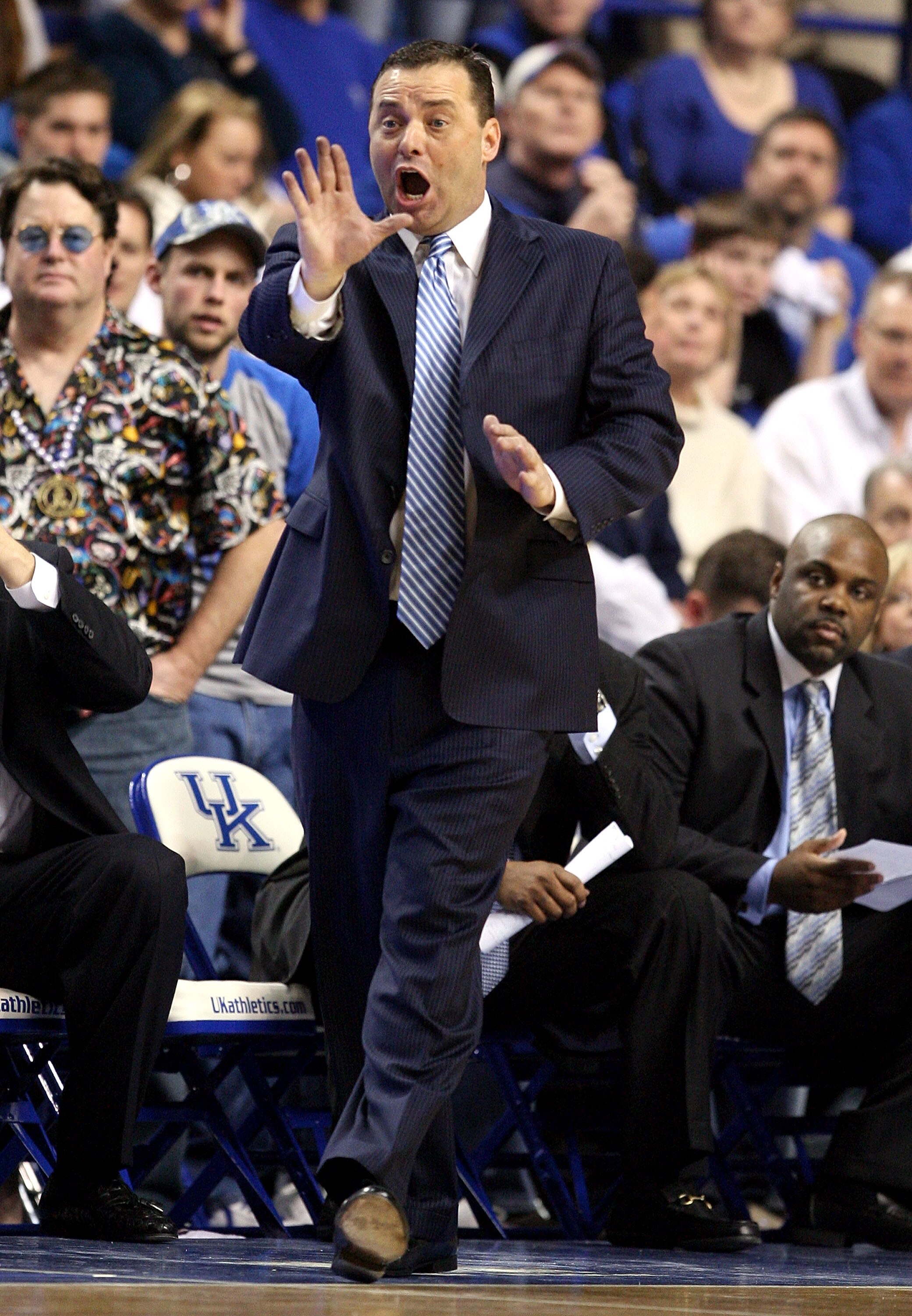 LEXINGTON, KY - FEBRUARY 28: Billy Gillispie the Head Coach of the Kentucky Wildcats gives instructions to his team during the SEC game against the LSU Tigers at Rupp Arena on February 28, 2009 in Lexington, Kentucky. LSU won 73-70. (Photo by Andy Lyons/G