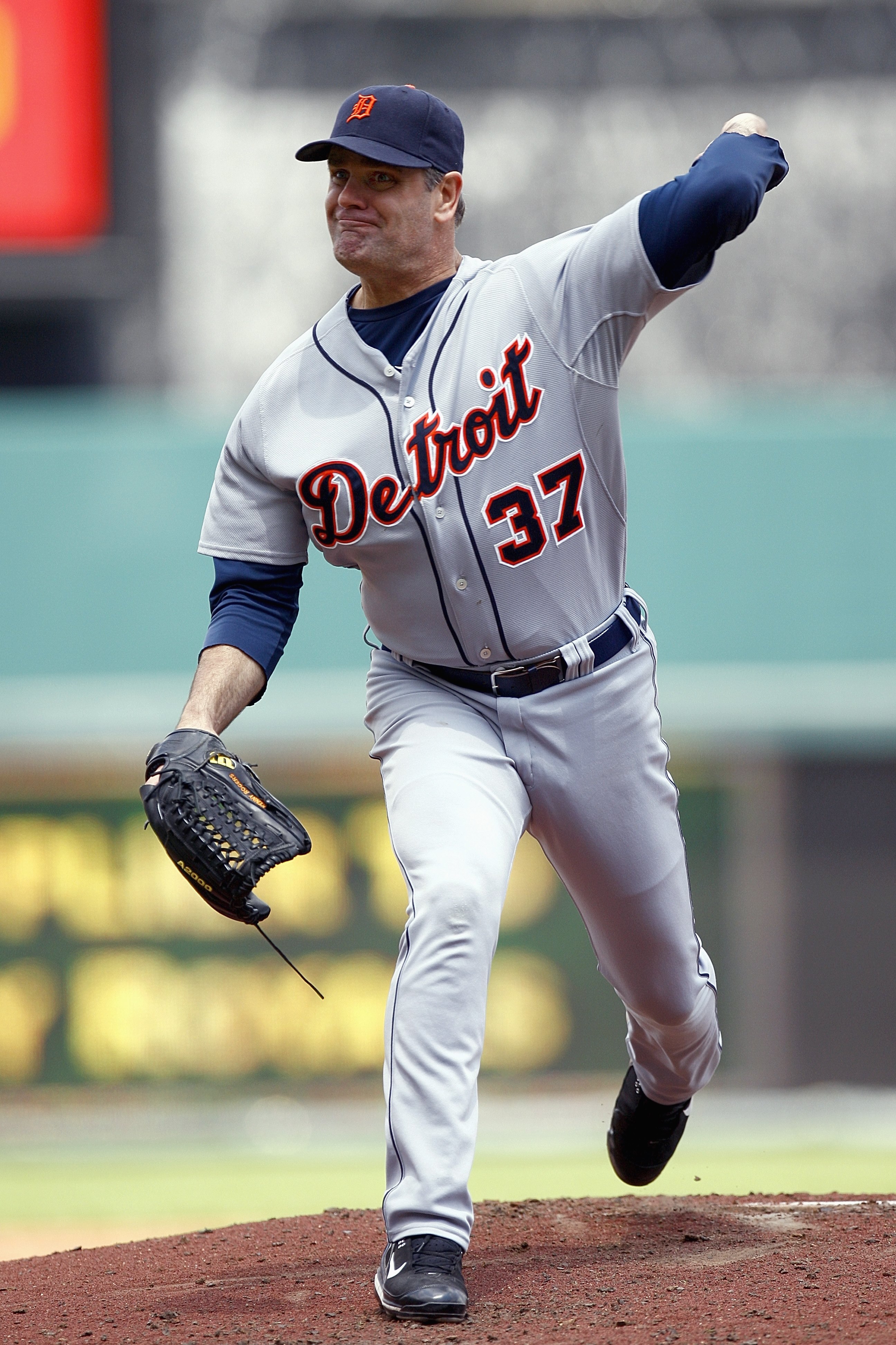 KANSAS CITY, MO - MAY 15:  Kenny Rogers #37 of the Detroit Tigers delivers a pitch during a game against the Kansas City Royals on May 15, 2008 at Kauffman Stadium in Kansas City, Missouri. (Photo by G. Newman Lowrance/Getty Images)