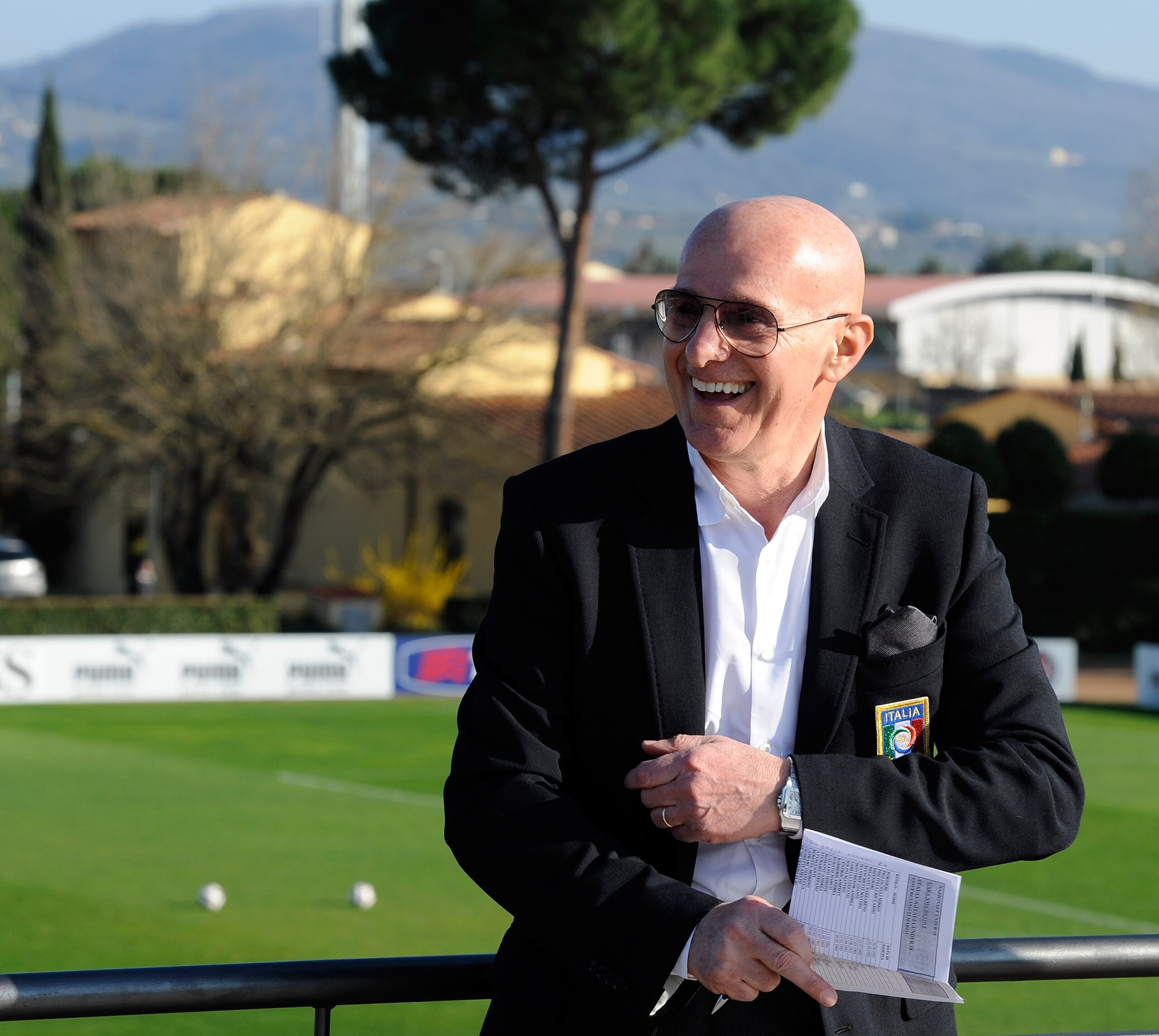FLORENCE, ITALY - MARCH 23: Italian Football Youth Coordinator Arrigo Sacchi during a training session ahead of their EURO 2012 qualifier against Slovenia at Coverciano on March 23, 2011 in Florence, Italy. (Photo by Claudio Villa/Getty Images) FLORENCE, ITALY - MARCH 23: Italian Football Youth Coordinator Arrigo Sacchi during a training session ahead of their EURO 2012 qualifier against Slovenia at Coverciano on March 23, 2011 in Florence, Italy. (Photo by Claudio Villa/Getty Images)