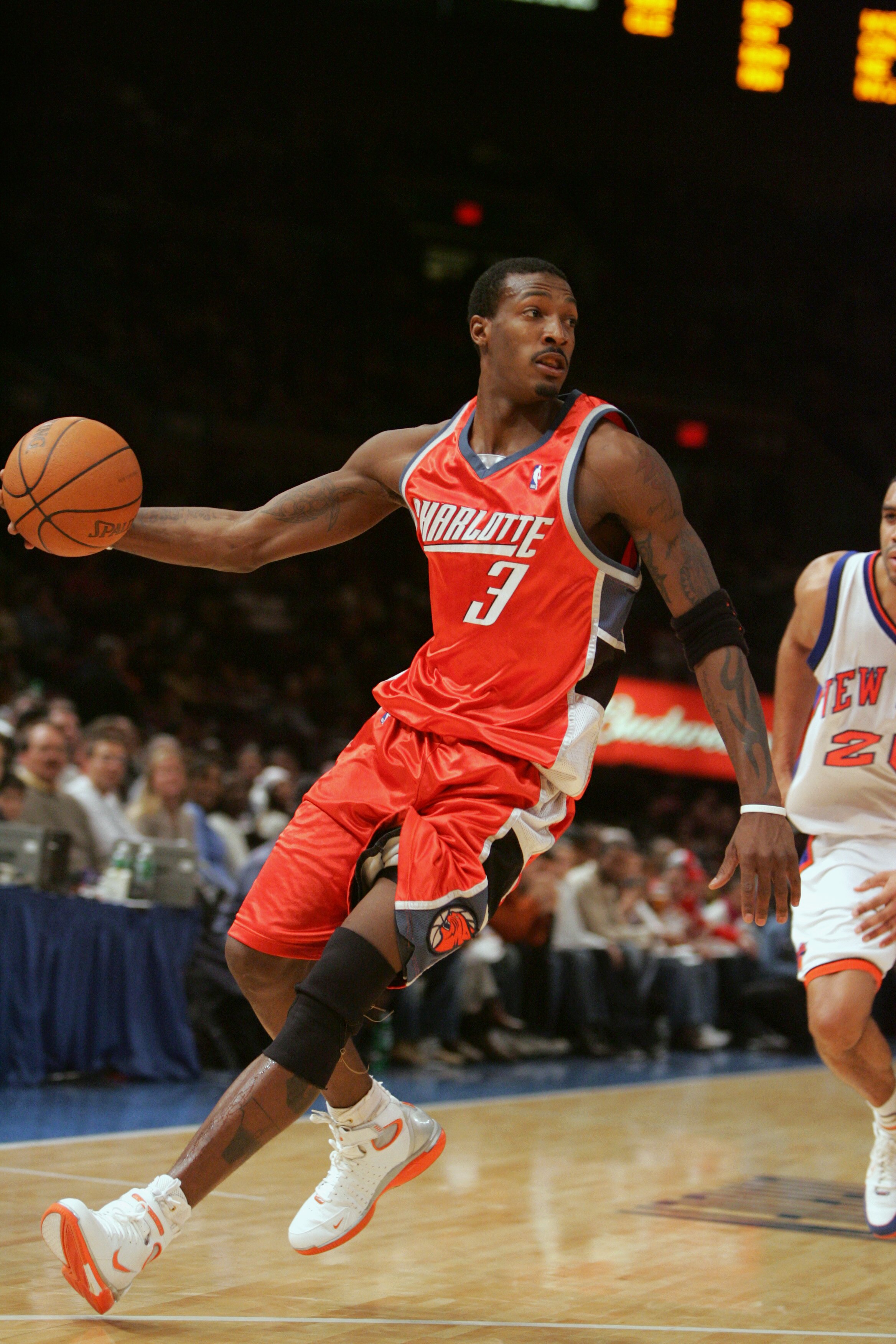 NEW YORK - DECEMBER 26:  Gerald Wallace #3 of the Charlotte Bobcats controls the ball against the New York Knicks during the game on December 26, 2004 at Madison Square Garden in New York City, New York. The Knicks won 91-82.  NOTE TO USER: User expressly
