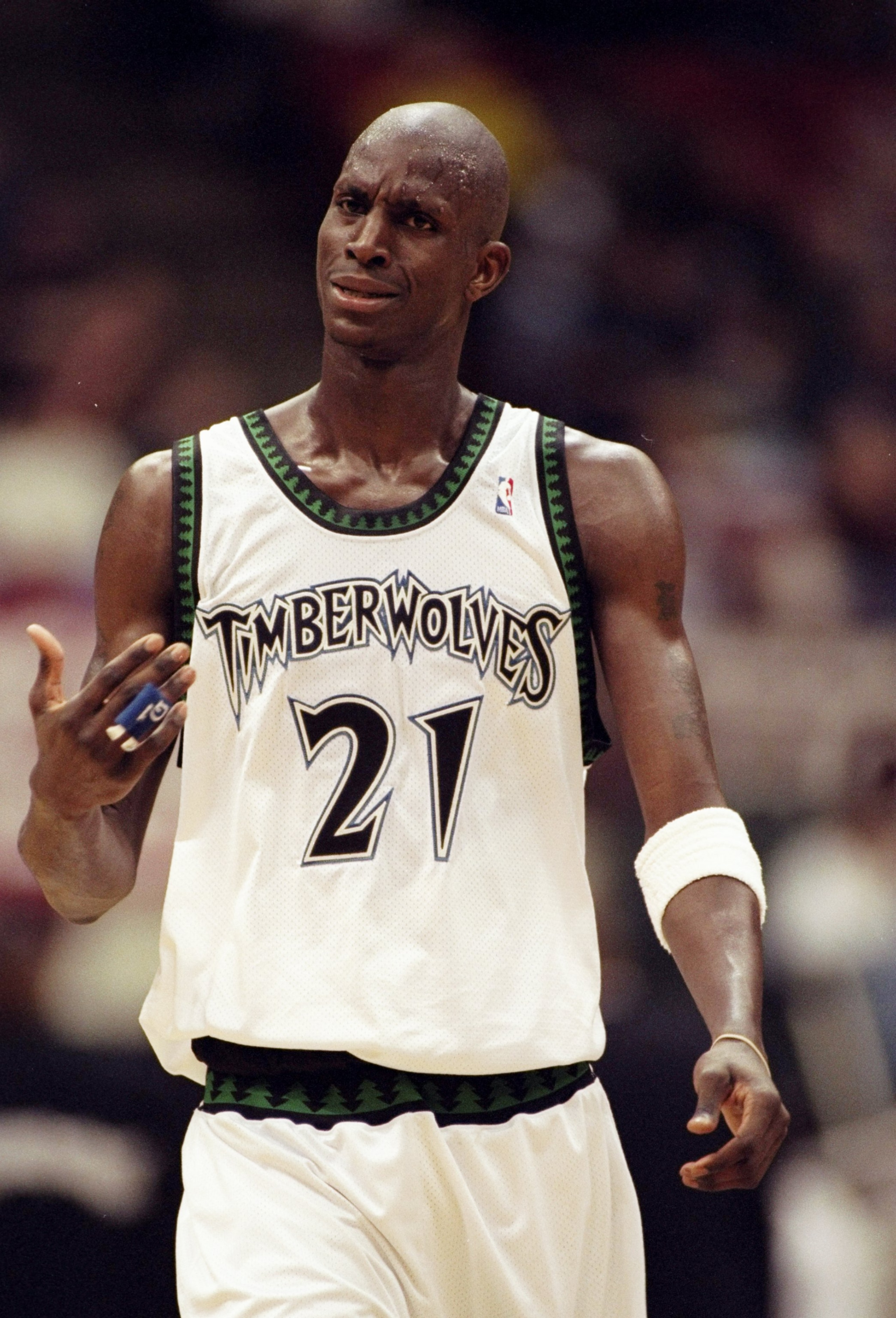 20 Feb 1998: Forward Kevin Garnett of the Minnesota Timberwolves in action during a game against the Houston Rockets at the Target Center in Minneapolis, Minnesota. The Timberwolves defeated the Rockets 100-95. Mandatory Credit: Tim Broekema /Allsport 20 Feb 1998: Forward Kevin Garnett of the Minnesota Timberwolves in action during a game against the Houston Rockets at the Target Center in Minneapolis, Minnesota. The Timberwolves defeated the Rockets 100-95. Mandatory Credit: Tim Broekema /Allsport