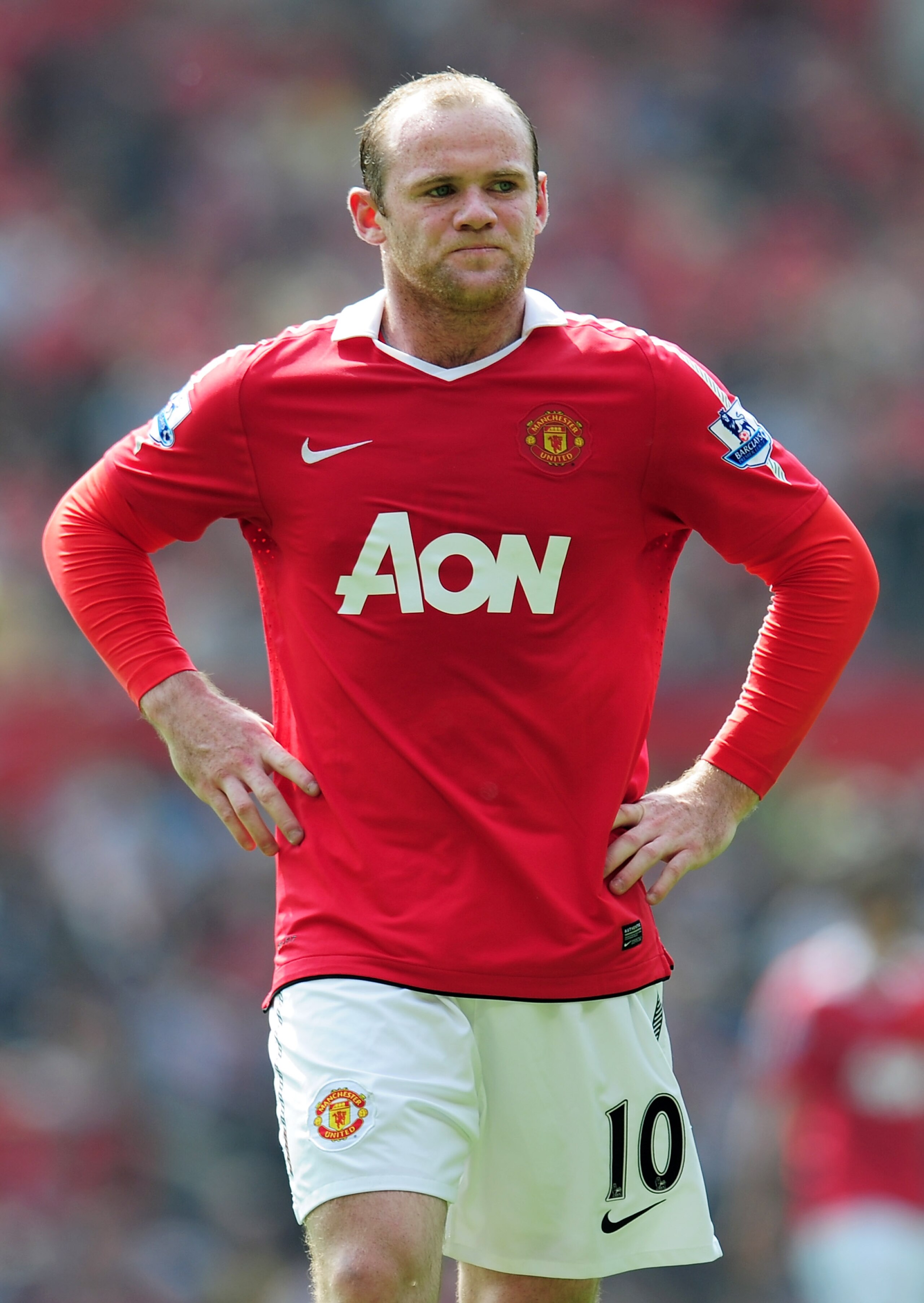 MANCHESTER, ENGLAND - APRIL 23: Wayne Rooney of Manchester United looks dejected during the Barclays Premier League match between Manchester United and Everton at Old Trafford on April 23, 2011 in Manchester, England. (Photo by Shaun Botterill/Getty Ima MANCHESTER, ENGLAND - APRIL 23: Wayne Rooney of Manchester United looks dejected during the Barclays Premier League match between Manchester United and Everton at Old Trafford on April 23, 2011 in Manchester, England. (Photo by Shaun Botterill/Getty Ima