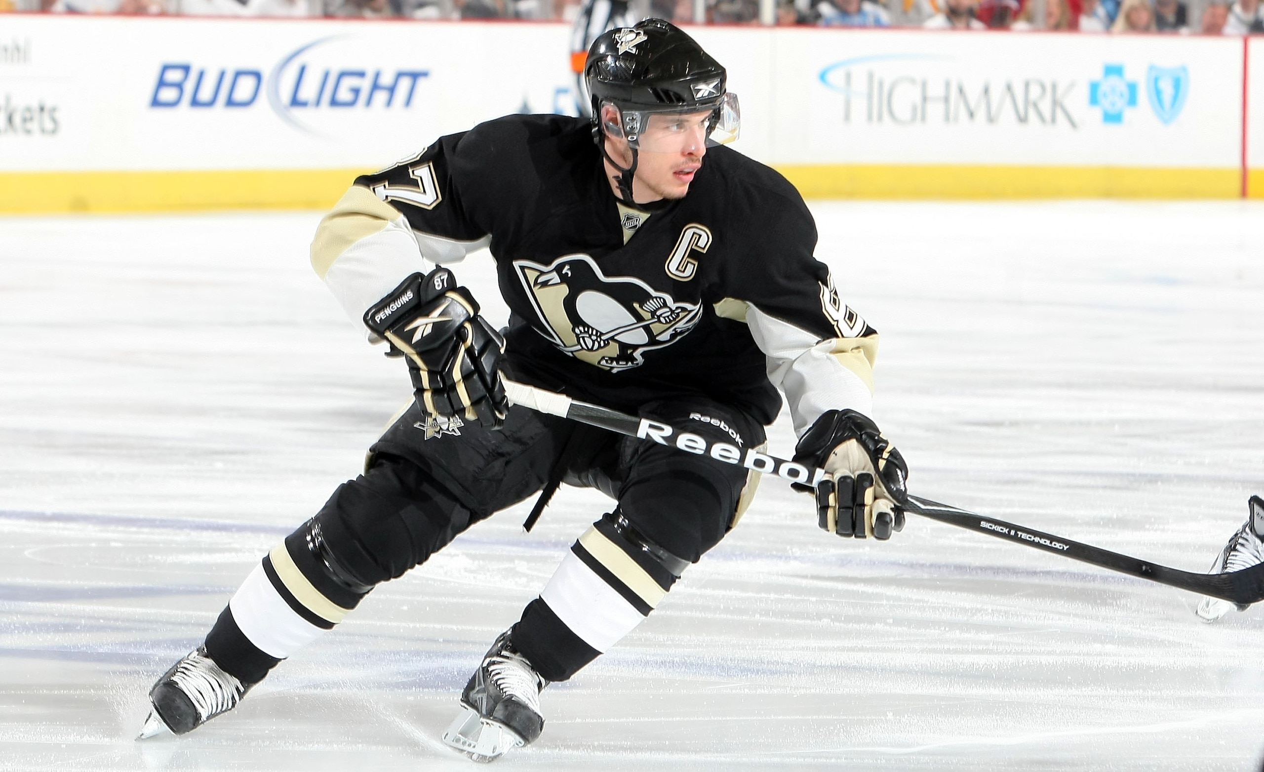 PITTSBURGH - MAY 12:  Sidney Crosby #87 of the Pittsburgh Penguins skates against the Montreal Canadiens in Game Seven of the Eastern Conference Semifinals during the 2010 Stanley Cup Playoffs at Mellon Arena on May 12, 2010 in Pittsburgh, Pennsylvania.(P