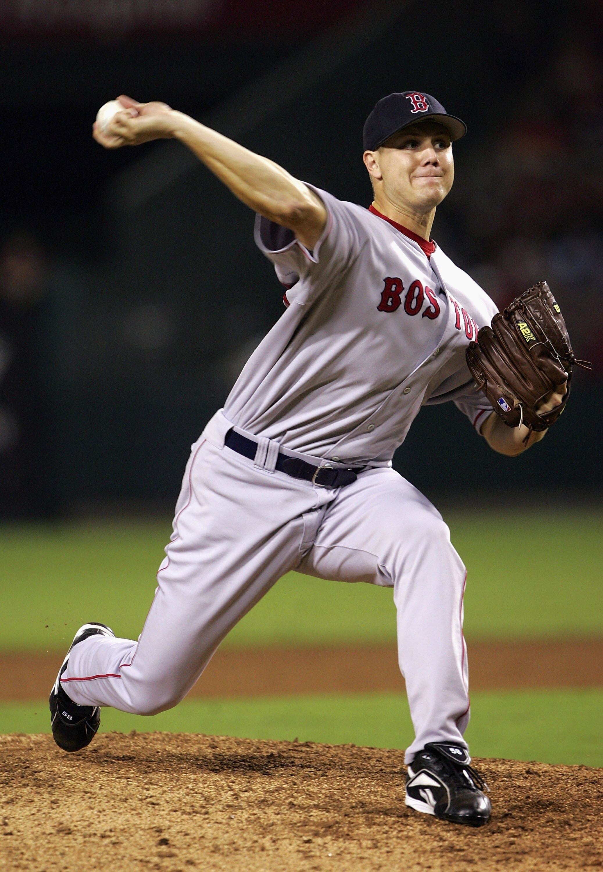 ANAHEIM, CA - AUGUST 23:  Closer Jonathon Papelbon #58 of the Boston Red Sox throws a pitch against the Los Angeles Angels of Anaheim on August 23, 2006 at Angel Stadium in Anaheim, California. Papelbon got the save as the Red Sox won 5-4.  (Photo by Step