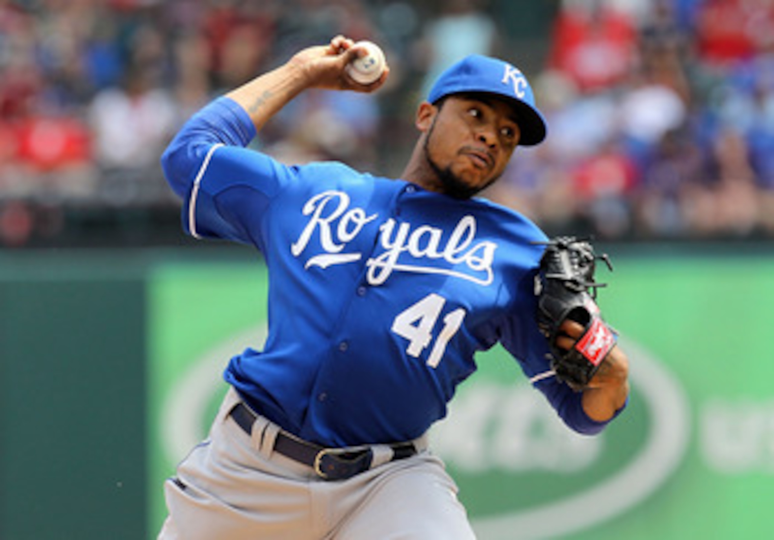 ARLINGTON, TX - APRIL 24:  Pitcher Jeremy Jeffress #41 of the Kansas City Royals throws against the Texas Rangers at Rangers Ballpark in Arlington on April 24, 2011 in Arlington, Texas.  (Photo by Ronald Martinez/Getty Images)