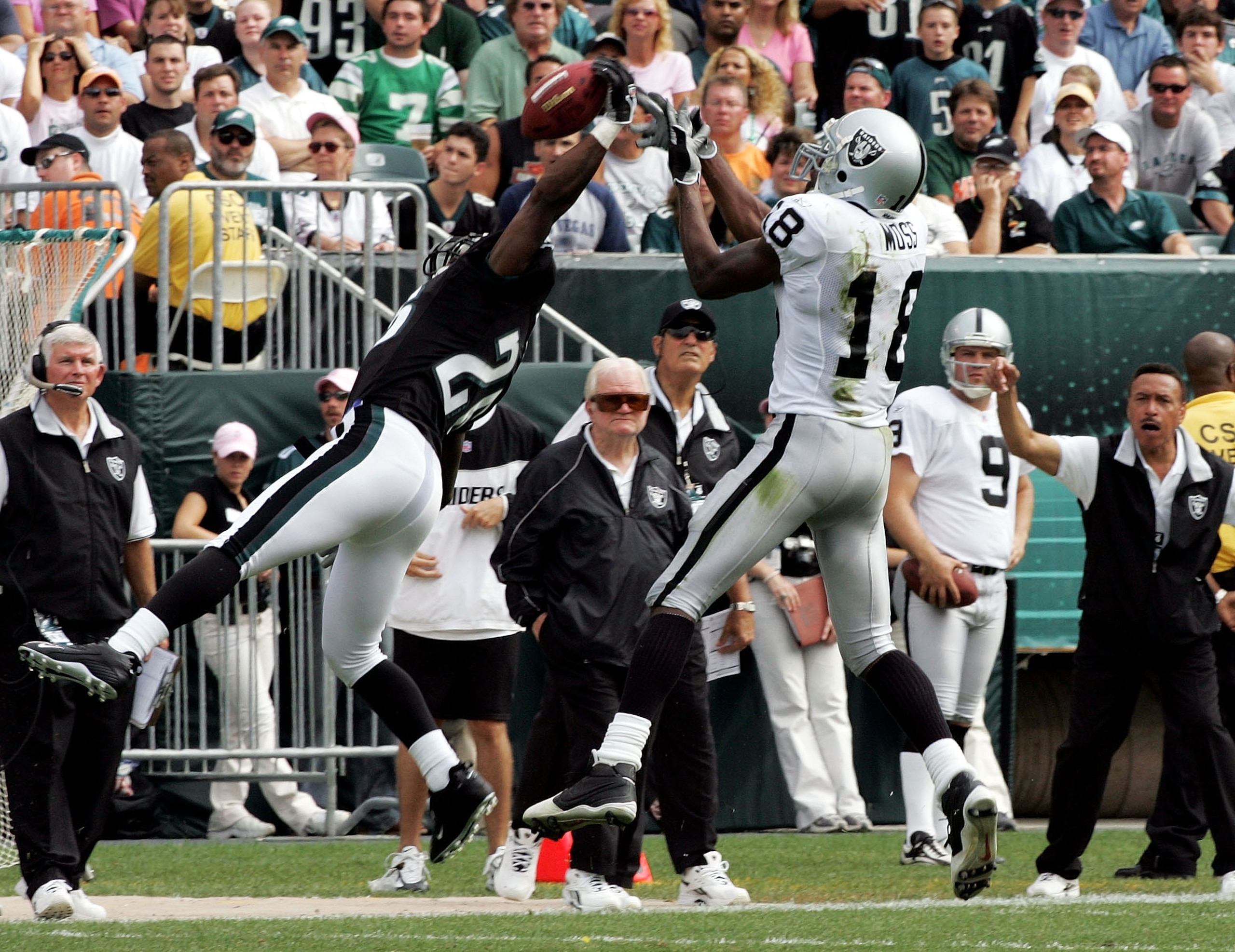 PHILADELPHIA - SEPTEMBER 25: Cornerback Lito Sheppard #26 of the Philadelphia Eagles gets his hand on a pass intended for wide receiver Randy Moss #18 of the Oakland Raiders during their game on September 25, 2005 at Lincoln Financial Field in Philadelph PHILADELPHIA - SEPTEMBER 25: Cornerback Lito Sheppard #26 of the Philadelphia Eagles gets his hand on a pass intended for wide receiver Randy Moss #18 of the Oakland Raiders during their game on September 25, 2005 at Lincoln Financial Field in Philadelph