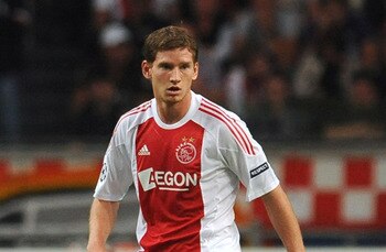 AMSTERDAM, NETHERLANDS - AUGUST 25:  Jan Vertonghen of AFC Ajax in action during the Champions League Play-off match between AFC Ajax and FC Dynamo Kiev at Amsterdam Arena on August 25, 2010 in Amsterdam, Netherlands.  (Photo by Valerio Pennicino/Getty Im
