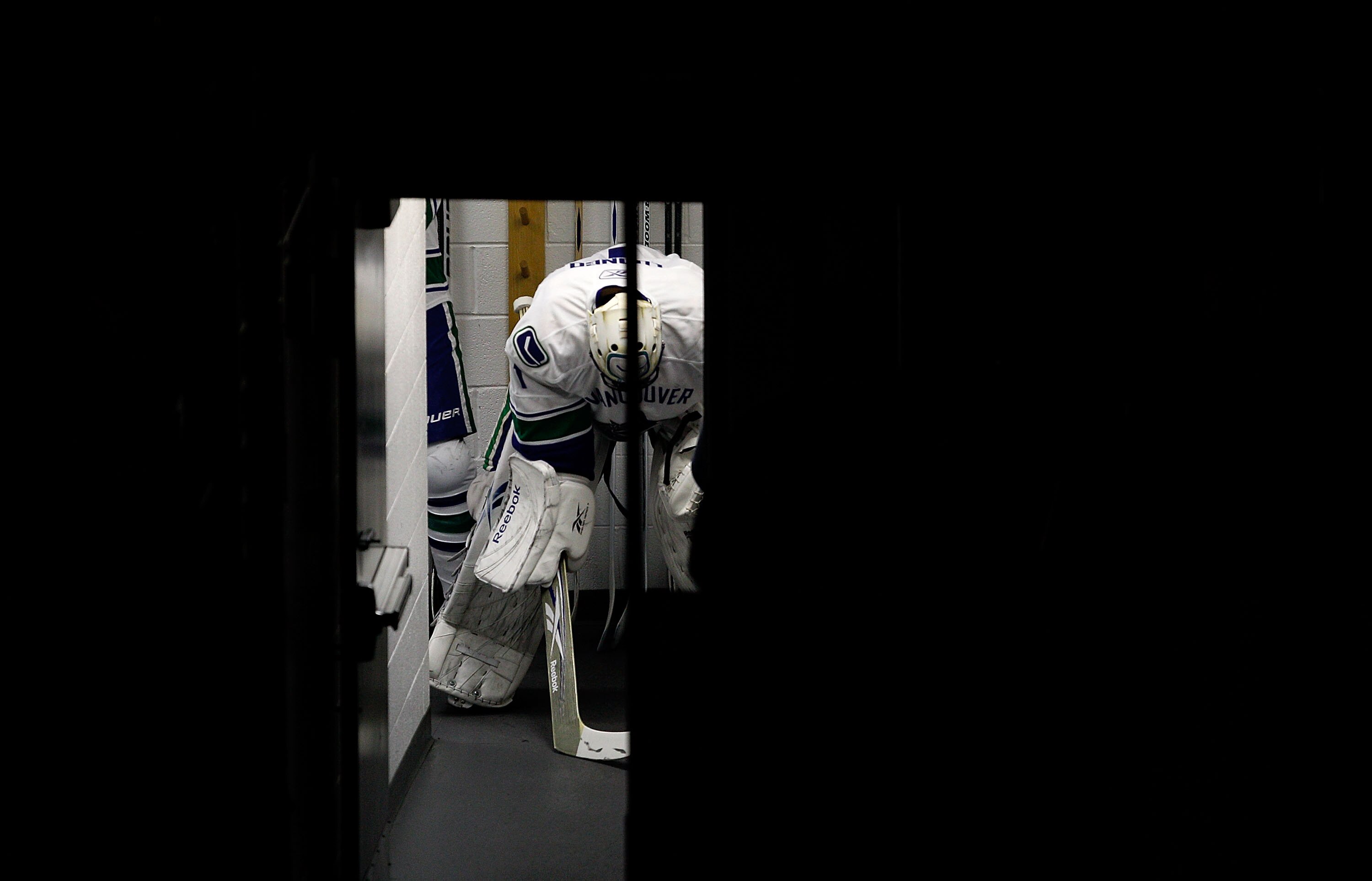 CHICAGO - MAY 01: Goalie Roberto Luongo #1 of the Vancouver Canucks waits in the tunnel for player introductions before taking on the Chicago Blackhawks in Game One of the Western Conference Semifinals during the 2010 NHL Stanley Cup Playoffs at United Ce