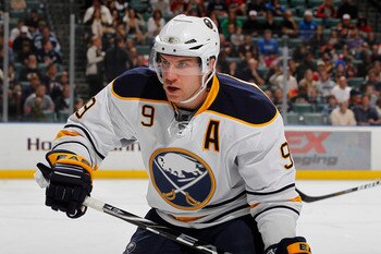 SUNRISE, FL - DECEMBER 17: Derek Roy #9 of the Buffalo Sabres skates into the corner after the puck against the Florida Panthers on December 17, 2010 at the BankAtlantic Center in Sunrise, Florida. The Panthers defeated the Sabres 6-2. (Photo by Joel Auer