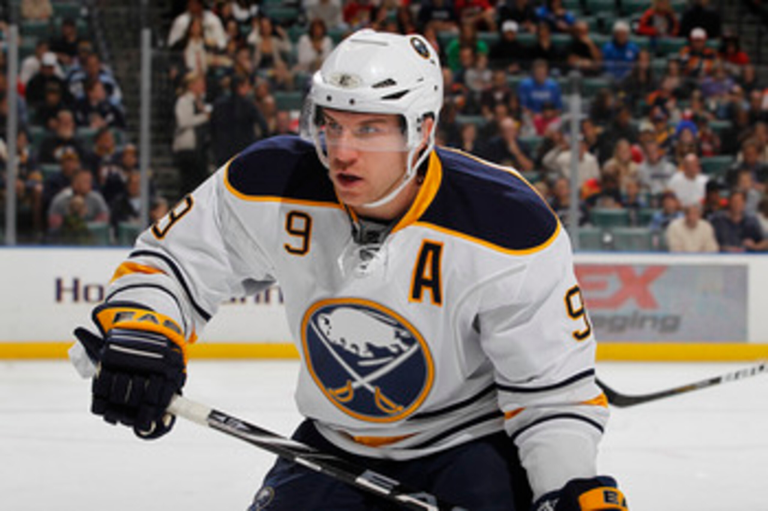 SUNRISE, FL - DECEMBER 17: Derek Roy #9 of the Buffalo Sabres skates into the corner after the puck against the Florida Panthers on December 17, 2010 at the BankAtlantic Center in Sunrise, Florida. The Panthers defeated the Sabres 6-2. (Photo by Joel Auer