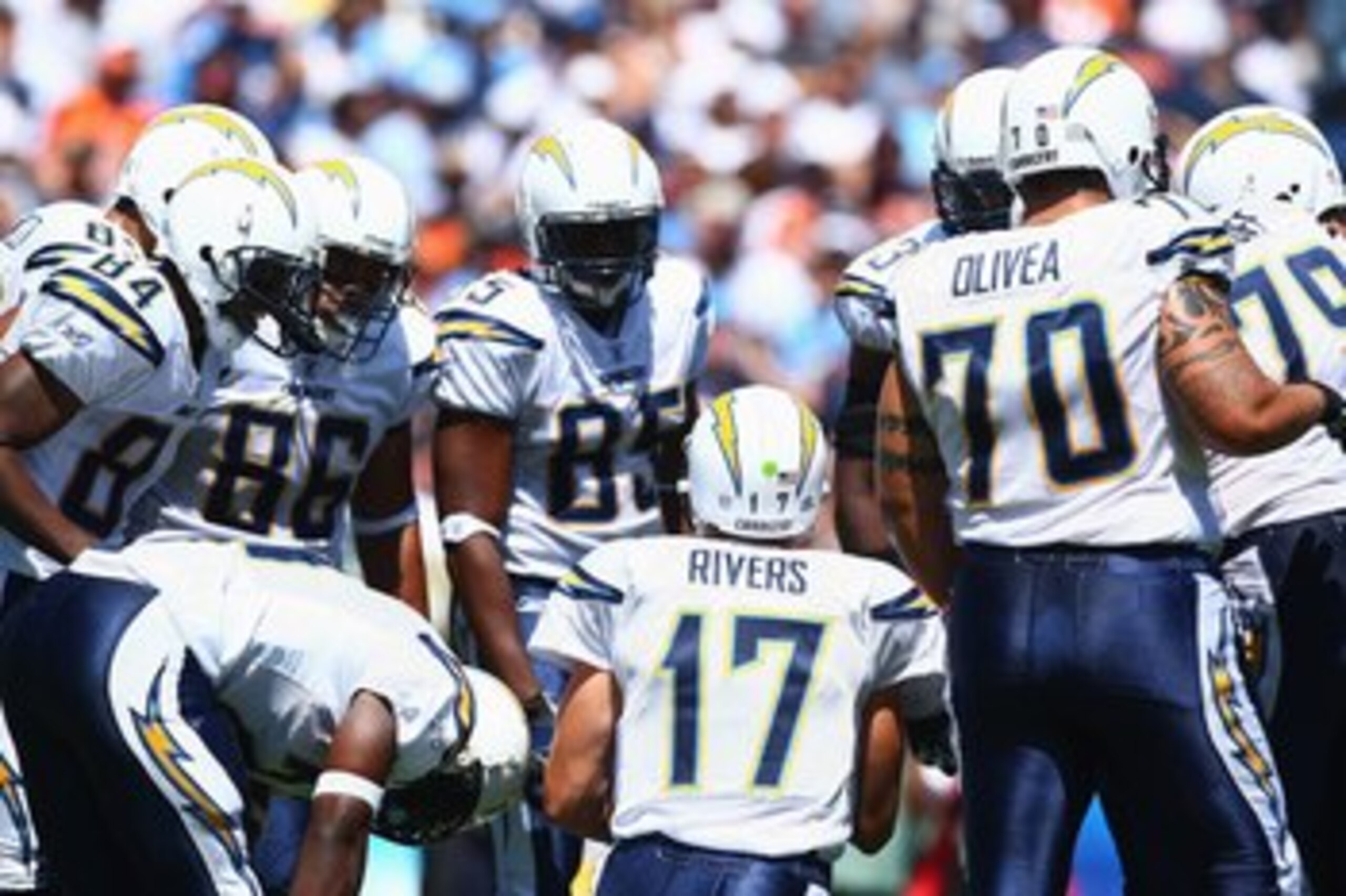SAN DIEGO - SEPTEMBER 9:  Philip Rivers #17 of the San Diego Chargers huddles with the offense against the Chicago Bears during the game on September 9, 2007 at Qualcomm Stadium in San Diego, California. The Chargers won 14-3. (Photo by Donald Miralle/Get