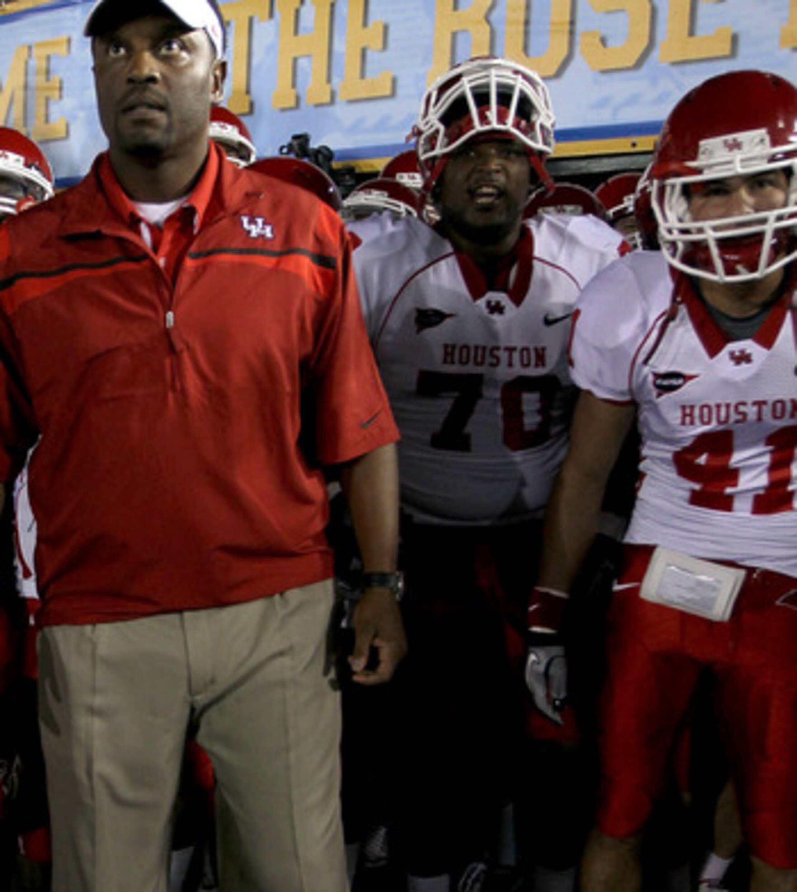 PASADENA, CA - SEPTEMBER 18:  Head coach Kevin Sumlin of the Houston Cougars leads his team onto the field before the game with the UCLA Bruins at the Rose Bowl on September 18, 2010 in Pasadena, California.  (Photo by Stephen Dunn/Getty Images)