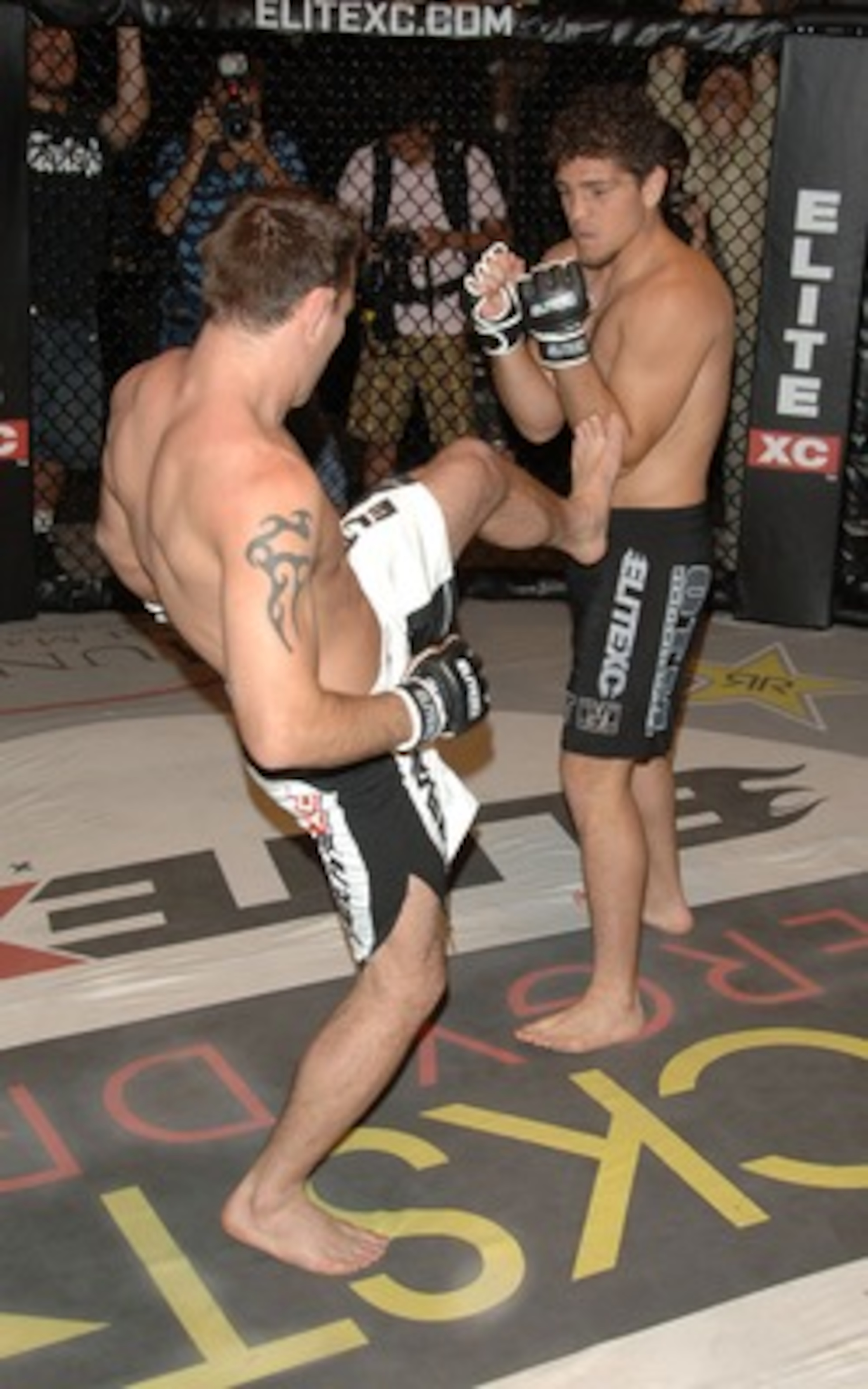 STUDIO CITY, CA - MAY 19:  MMA fighters Jake Shields (L) and Nick Diaz demonstrate MMA fighting techniques at CBS's 'Elite XC Saturday Night Fights' Press Conference at CBS Radford Studios on May 19, 2008 in Studio City, California.  (Photo by Stephen Shu