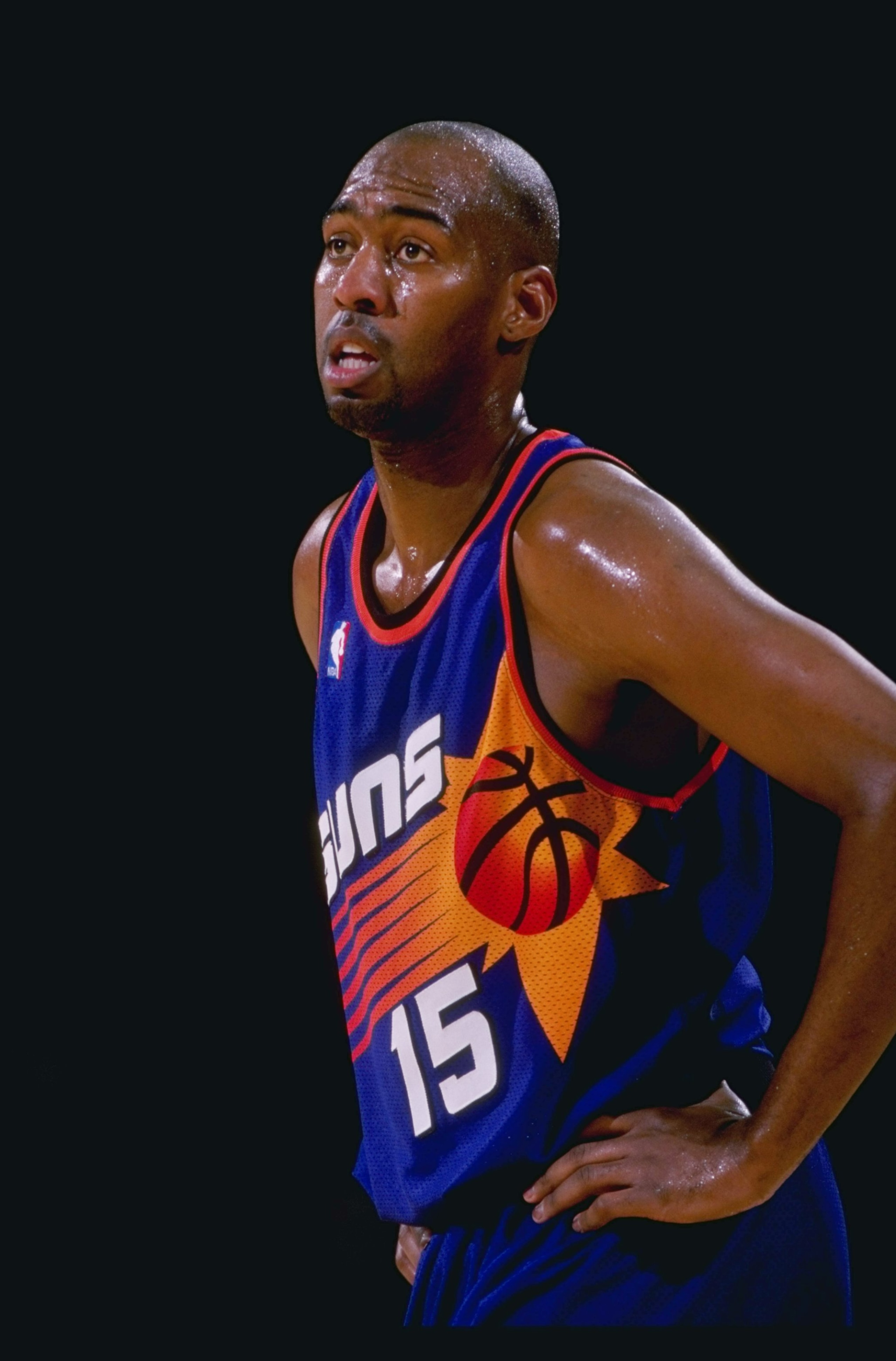24 Mar 1999:  Danny Manning #15 of the Phoenix Suns looking on during the game against the Los Angeles Lakers at the Great Western Forum in Inglewood, California. The Suns defeated the Lakers 106-101.   Mandatory Credit: Todd Warshaw  /Allsport