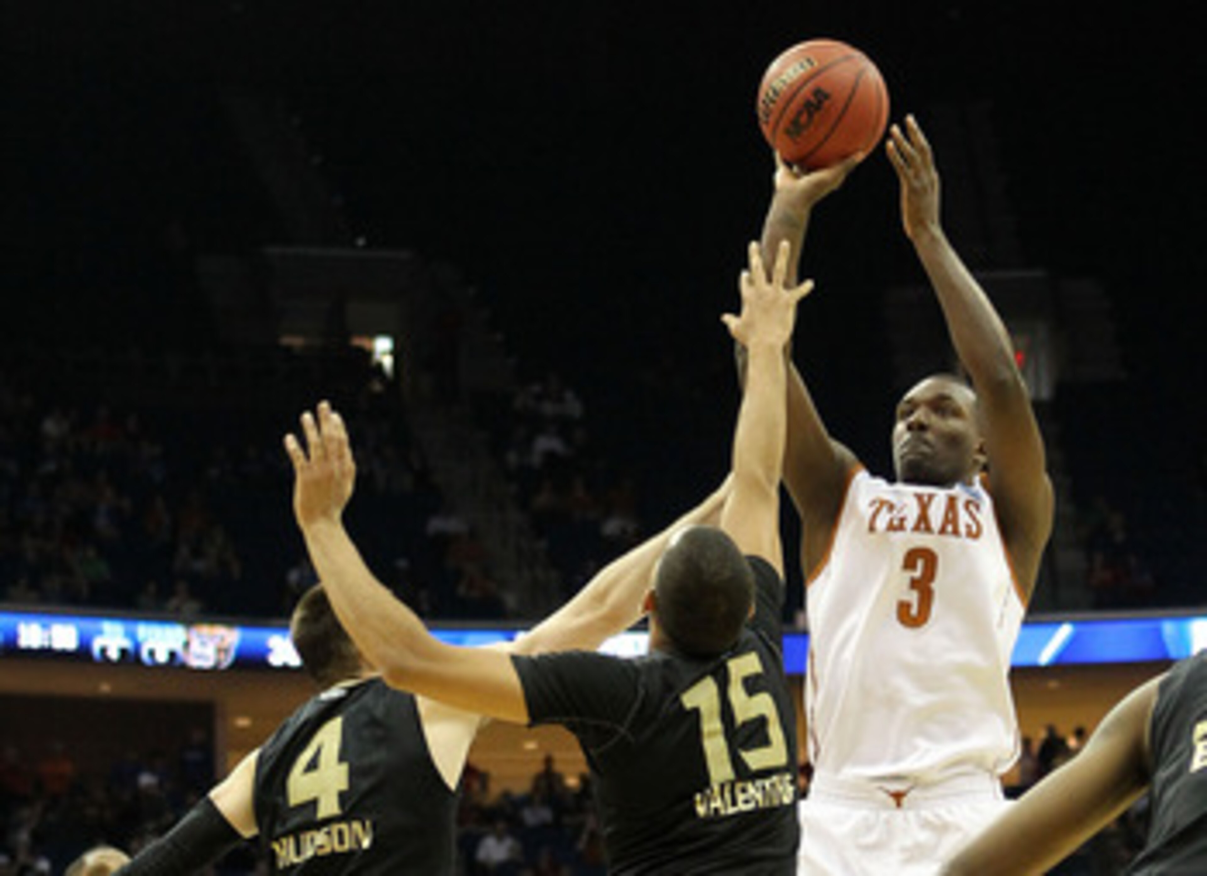 TULSA, OK - MARCH 18:  Jordan Hamilton #3 of the Texas Longhorns takes a shot against the Oakland Golden Grizzlies during the second round of the 2011 NCAA men's basketball tournament at BOK Center on March 18, 2011 in Tulsa, Oklahoma.  (Photo by Ronald M