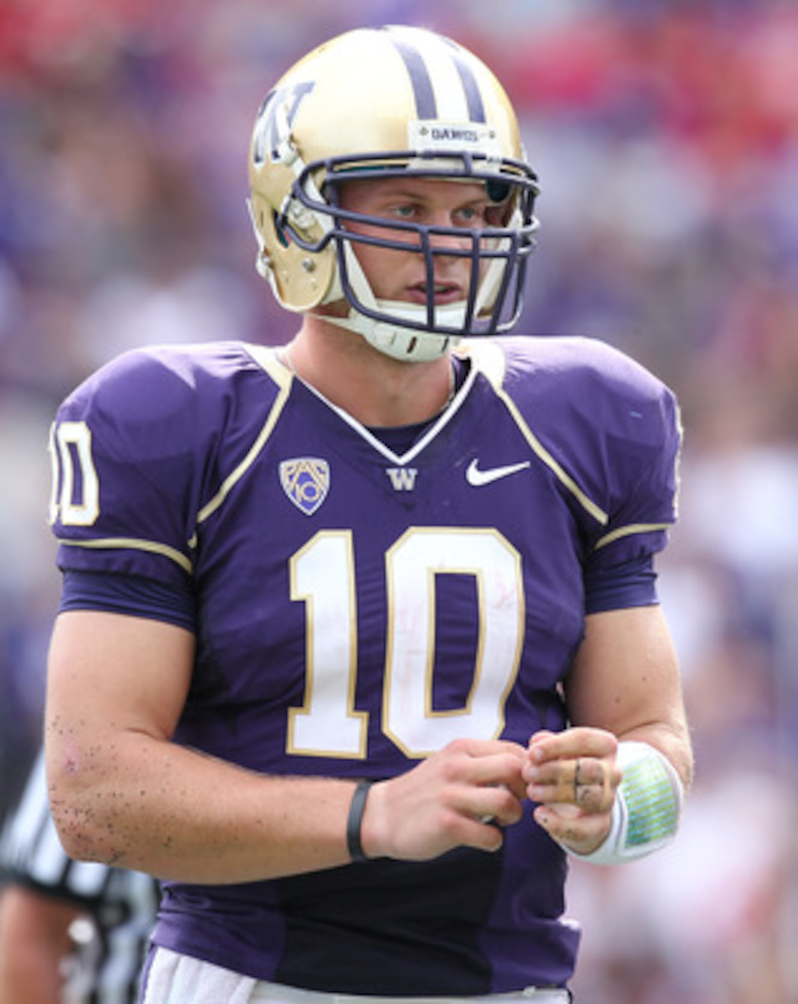 SEATTLE - SEPTEMBER 18: Quarterback Jake Locker #10 of the Washington Huskies looks on during the game against the Nebraska Cornhuskers on September 18, 2010 at Husky Stadium in Seattle, Washington. (Photo by Otto Greule Jr/Getty Images) SEATTLE - SEPTEMBER 18: Quarterback Jake Locker #10 of the Washington Huskies looks on during the game against the Nebraska Cornhuskers on September 18, 2010 at Husky Stadium in Seattle, Washington. (Photo by Otto Greule Jr/Getty Images)