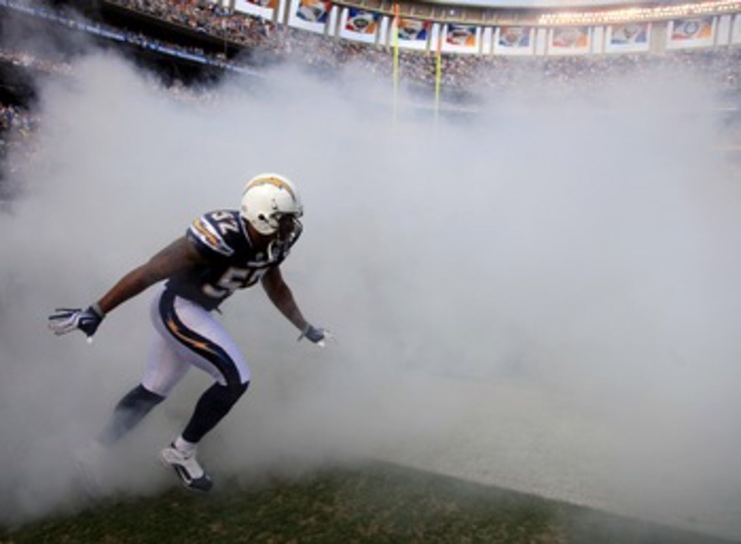 SAN DIEGO, CA - JANUARY 3:  Larry English #52 of the San Diego Chargers enters the game against the Washington Redskins during the Washington Redskins  v San Diego Chargers NFL Game on January 3, 2010 at Quolcomm Stadium in San Diego, California. The Char