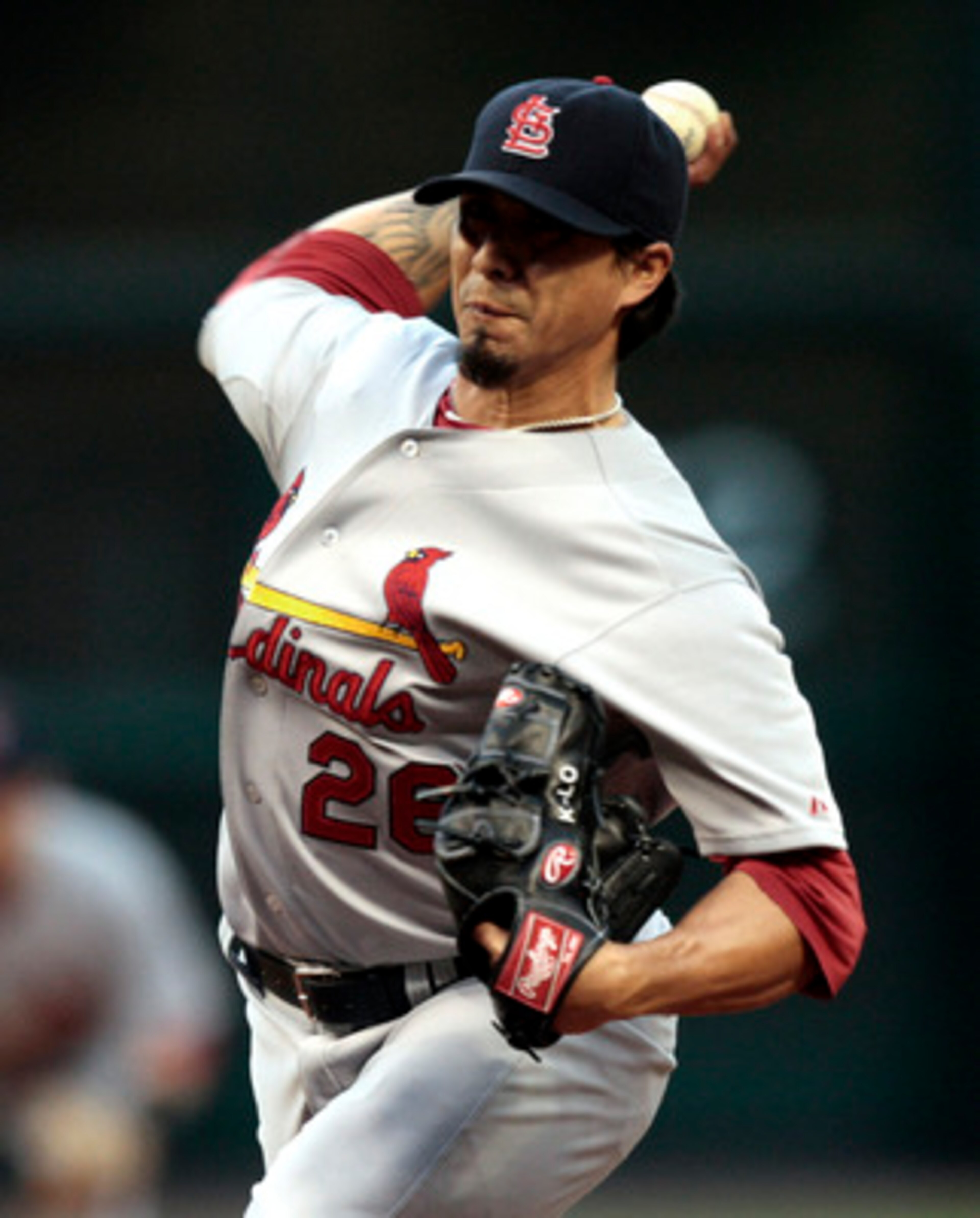 HOUSTON - APRIL 27:  Pitcher Kyle Lohse #26 of the St. Louis Cardinals throws in the first inning against the Houston Astros at Minute Maid Park on April 27, 2011 in Houston, Texas.  (Photo by Bob Levey/Getty Images)
