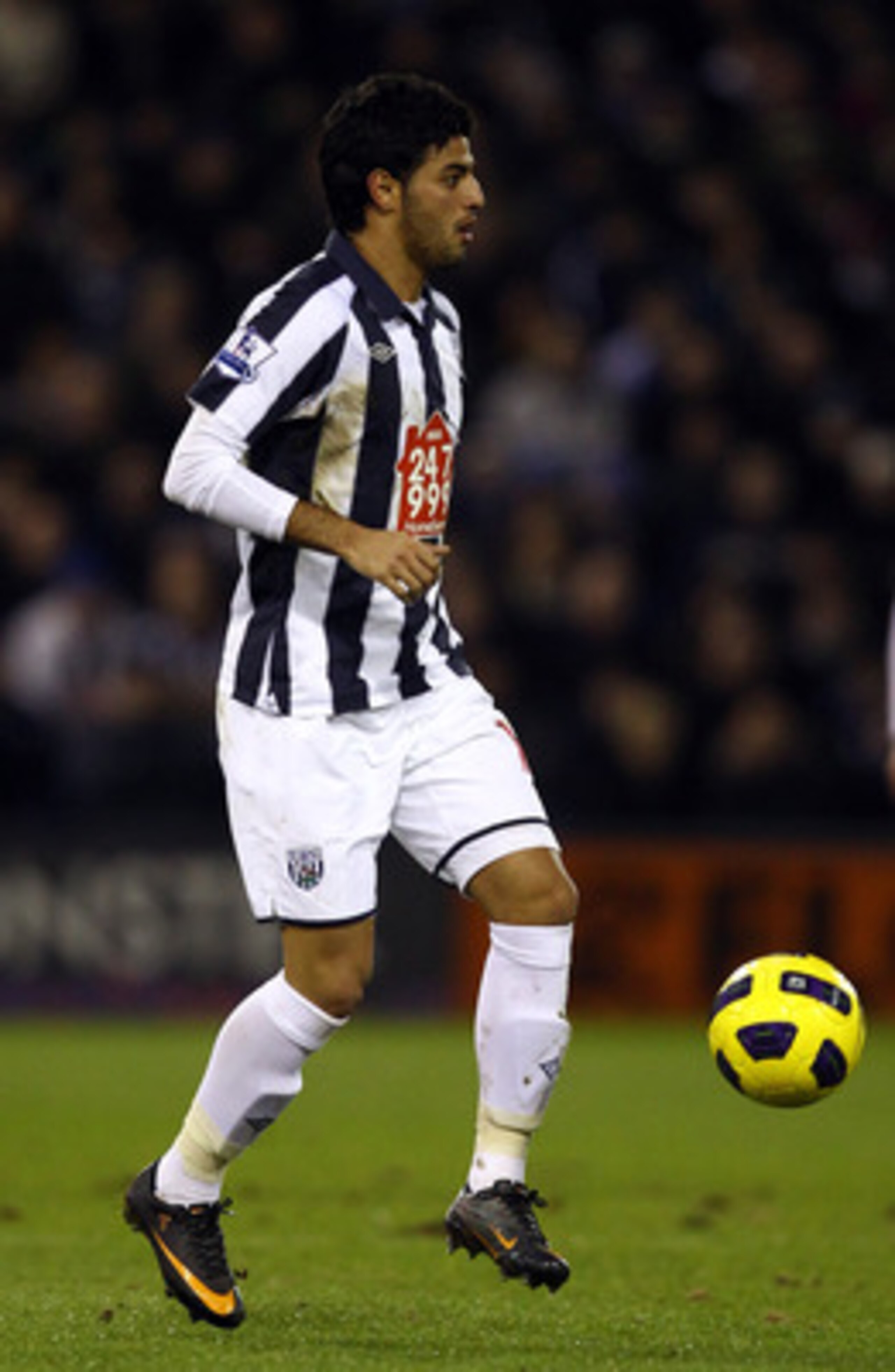 WEST BROMWICH, ENGLAND - FEBRUARY 01:  Carlos Vela of West Brom in action during the Barclays Premier League match between West Bromwich Albion and Wigan Athletic at The Hawthorns on February 1, 2011 in West Bromwich, England.  (Photo by Richard Heathcote