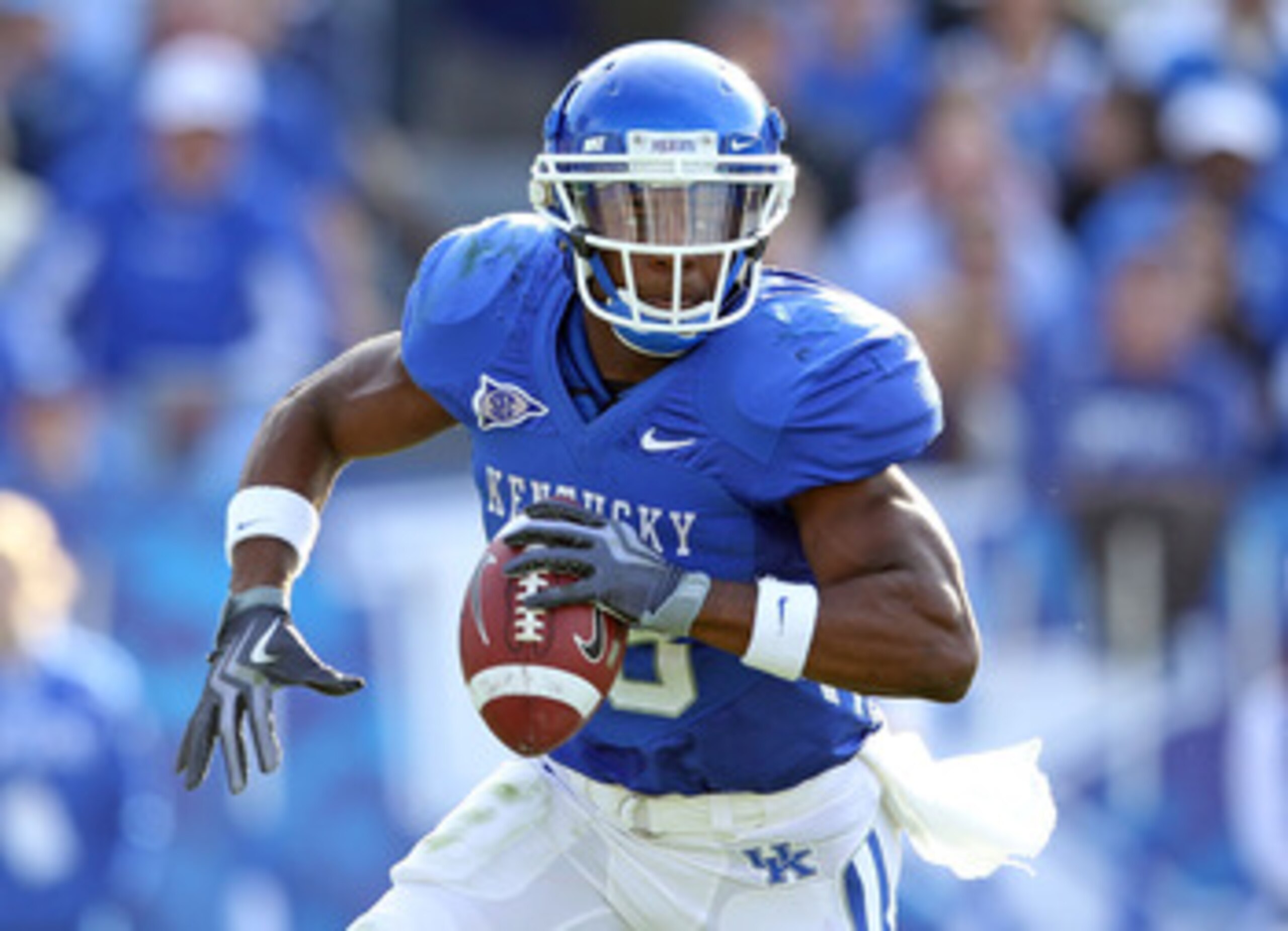 LEXINGTON, KY - NOVEMBER 13:  Randall Cobb #18 of the Kentucky Wildcats runs with the ball during the game against the Vanderbilt Commodores at Commonwealth Stadium on November 13, 2010 in Lexington, Kentucky. Kentucky won 38-20.  (Photo by Andy Lyons/Get