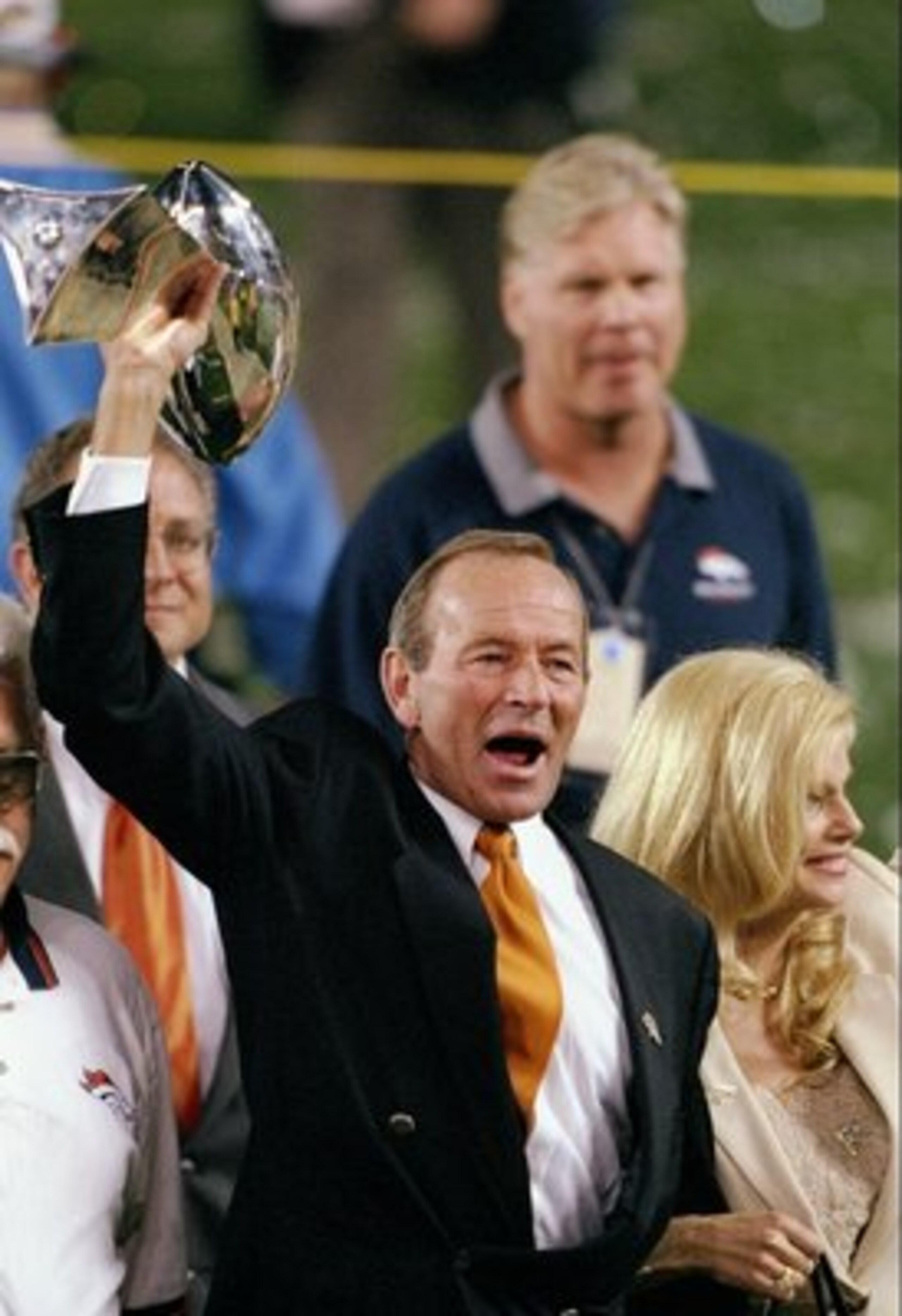 25 Jan 1998: Owner Pat Bowlen of the Denver Broncos with the Lombardi Trophy after the Super Bowl XXXII game at Qualcomm Stadium in San Diego, California. The Denver Broncos defeated the Green Bay Packers 31-24. Mandatory Credit: Jamie Squire /Allspor 25 Jan 1998: Owner Pat Bowlen of the Denver Broncos with the Lombardi Trophy after the Super Bowl XXXII game at Qualcomm Stadium in San Diego, California. The Denver Broncos defeated the Green Bay Packers 31-24. Mandatory Credit: Jamie Squire /Allspor