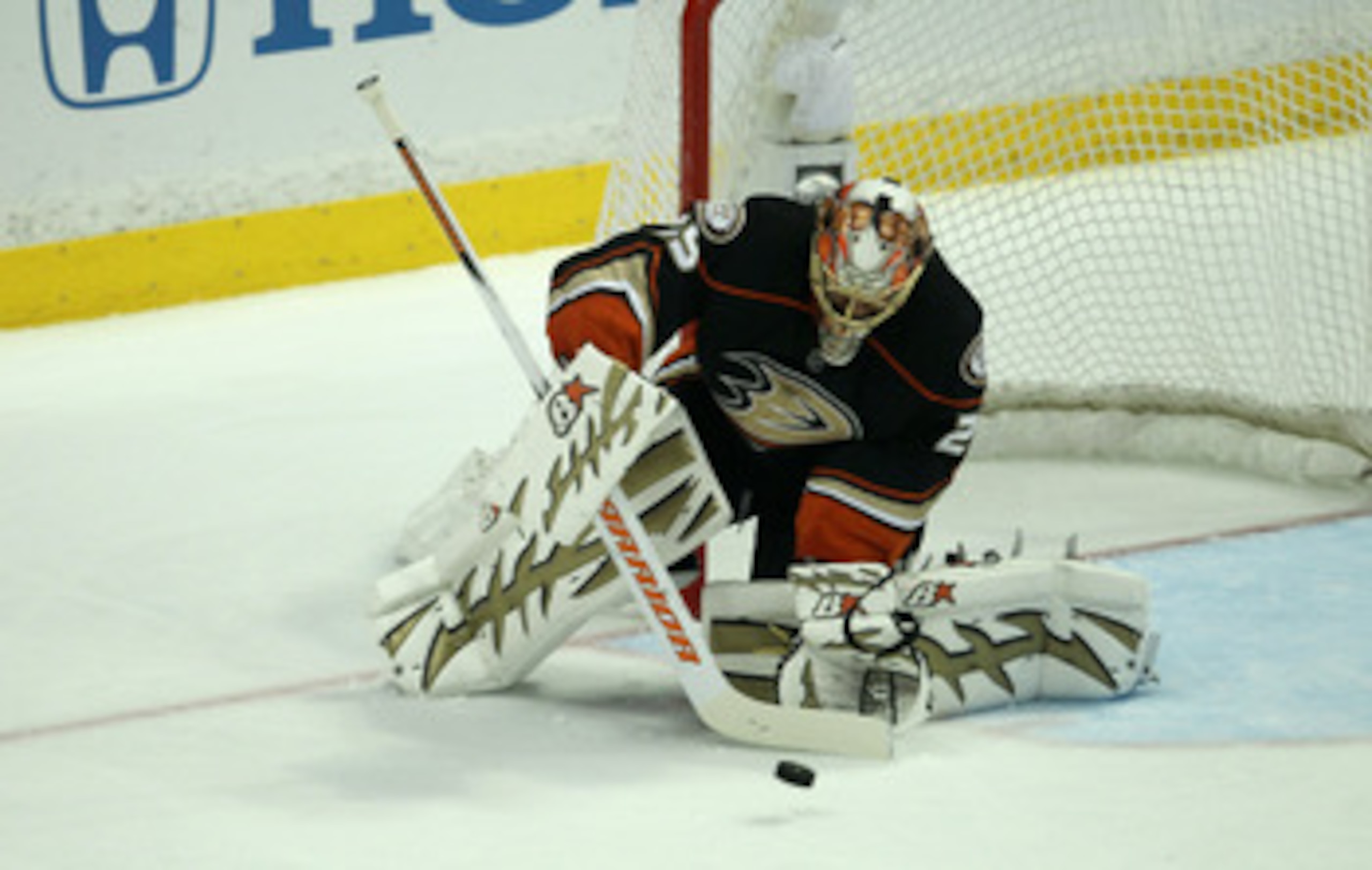 ANAHEIM, CA - APRIL 22:  Goalie Ray Emery #29 of the Anaheim Ducks makes a save against the Nashville Predators in Game Five of the Western Conference Quarterfinals during the 2011 NHL Stanley Cup Playoffs at Honda Center on April 22, 2011 in Anaheim, Cal