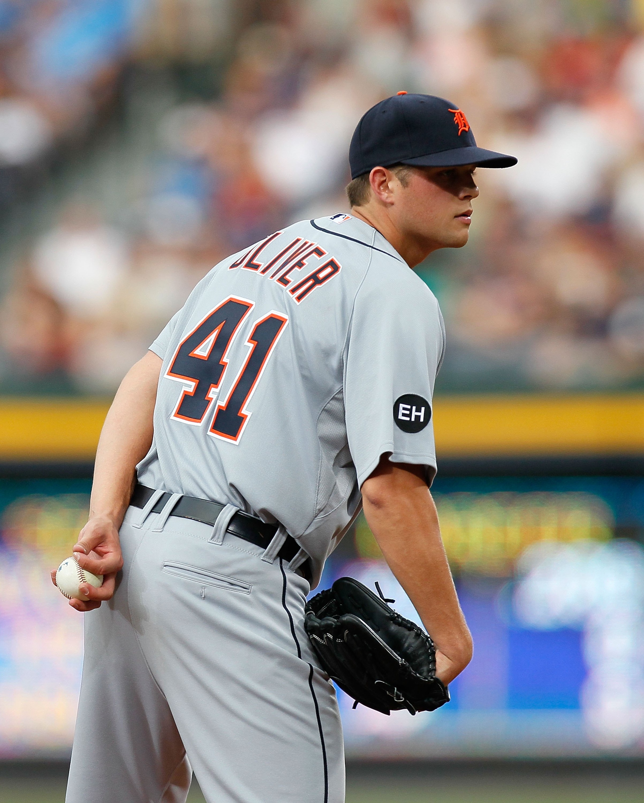 ATLANTA - JUNE 25:  Pitcher Andy Oliver #41 of the Detroit Tigers against the Atlanta Braves at Turner Field on June 25, 2010 in Atlanta, Georgia.  (Photo by Kevin C. Cox/Getty Images)