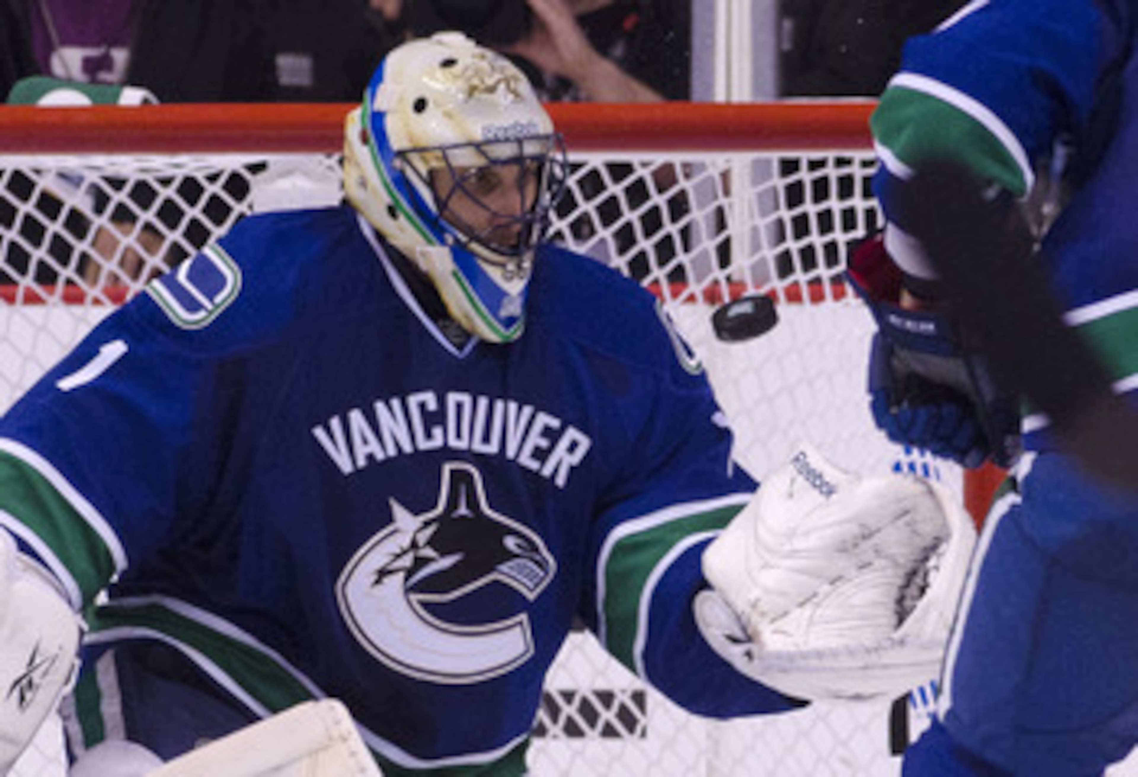 VANCOUVER, CANADA - APRIL 26: Goalie Roberto Luongo #1 of the Vancouver Canucks catches the puck after amking a save against the Chicago Blackhawks during the third period in Game Seven of the Western Conference Quarterfinals during the 2011 NHL Stanley C