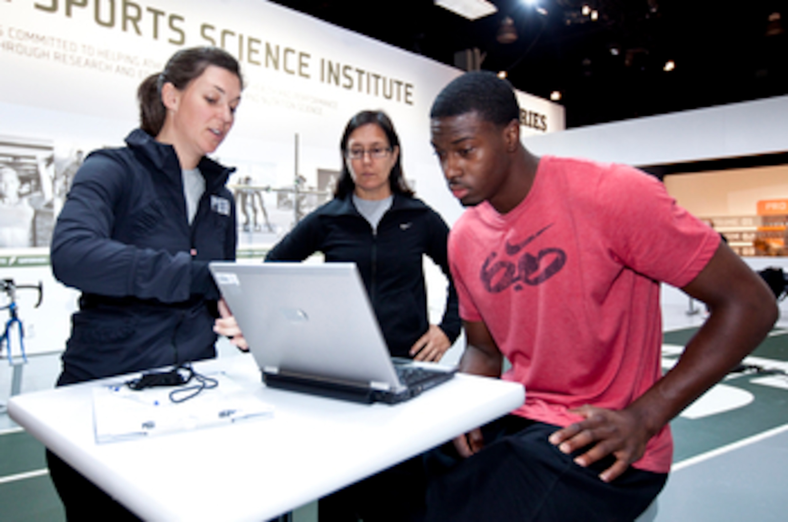 Incoming NFL Draft pick and former University of Georgia wide receiver A.J. Green tests with the Gatorade Sports Science Institute (GSSI) in New York City.  Green’s testing was captured by NFL Films for the new web series “Everything To Prove,” which follows 14 rookies’ journey to the NFL.