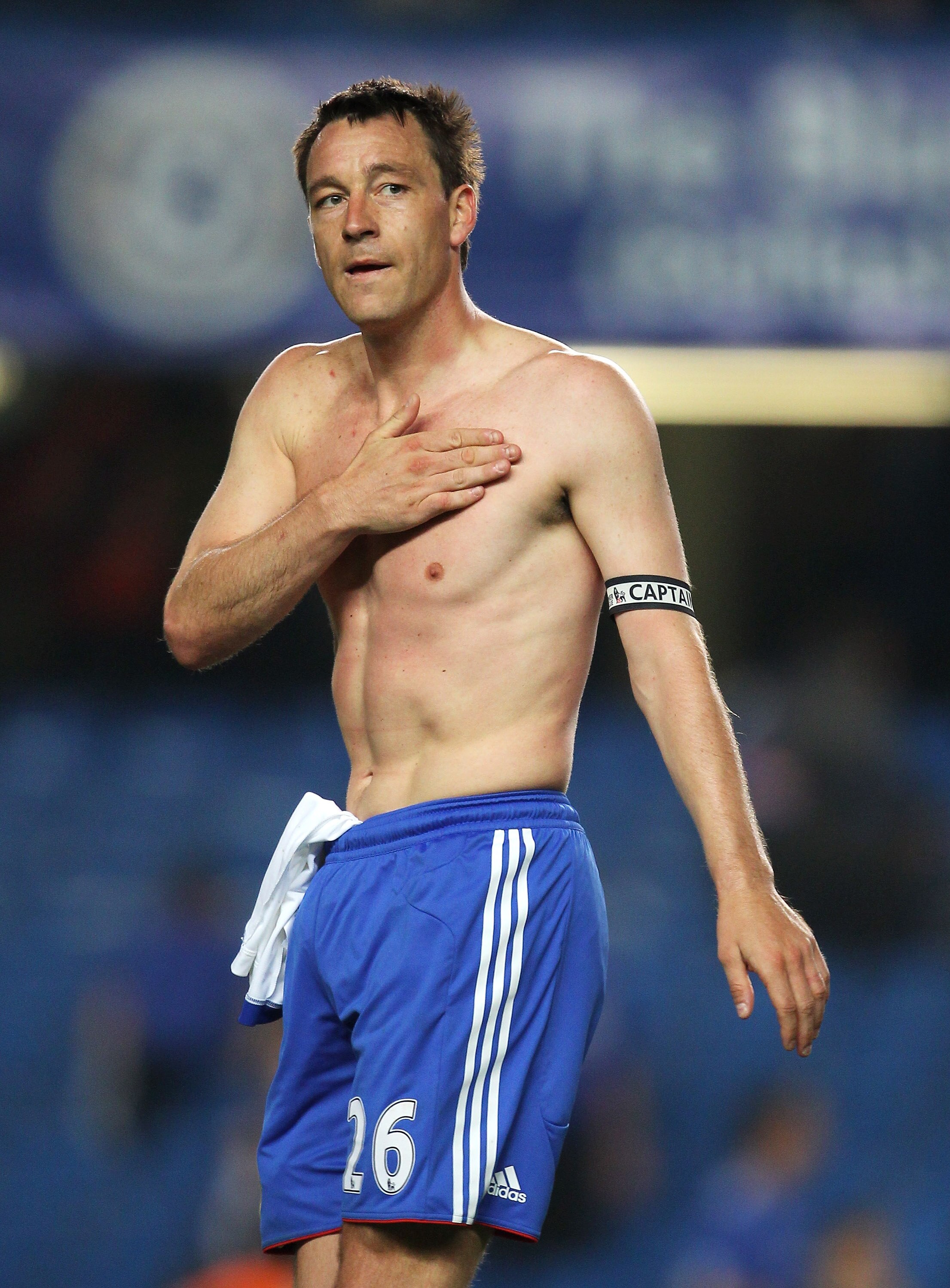 LONDON, ENGLAND - APRIL 20: John Terry of Chelsea celebrates victory after the Barclays Premier League match between Chelsea and Birmingham City at Stamford Bridge on April 20, 2011 in London, England.  (Photo by Julian Finney/Getty Images)