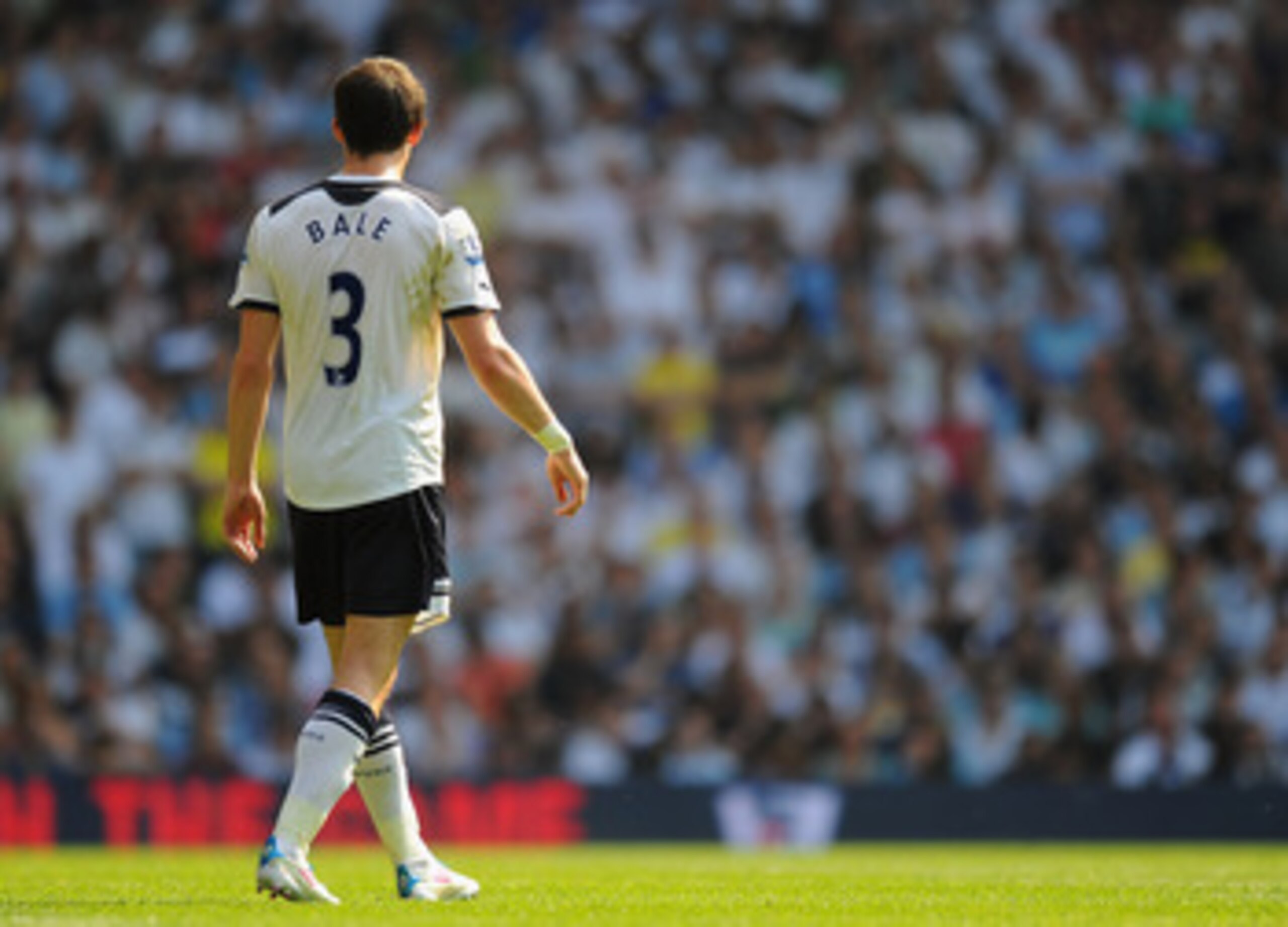 LONDON, ENGLAND - APRIL 23:  Gareth Bale of Spurs looks on during the Barclays Premier League match between Tottenham Hotspur and West Bromwich Albion at White Hart Lane on April 23, 2011 in London, England.  (Photo by Mike Hewitt/Getty Images)