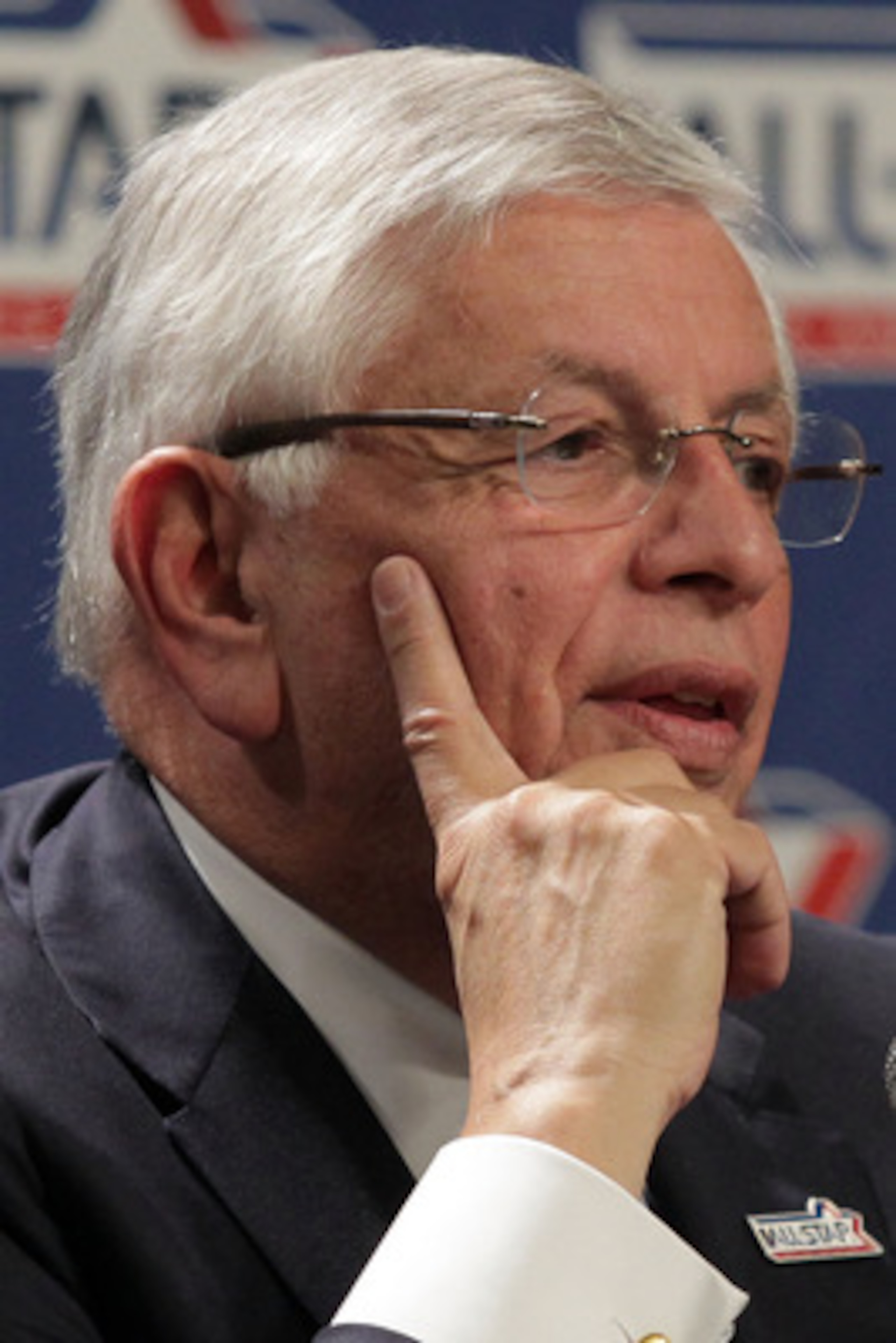 LOS ANGELES, CA - FEBRUARY 19: NBA Commissioner David Stern addresses the media before the start of NBA All-Star Saturday Night at Staples Center on February 19, 2011 in Los Angeles, California. (Photo by Noel Vasquez/Getty Images) LOS ANGELES, CA - FEBRUARY 19: NBA Commissioner David Stern addresses the media before the start of NBA All-Star Saturday Night at Staples Center on February 19, 2011 in Los Angeles, California. (Photo by Noel Vasquez/Getty Images)