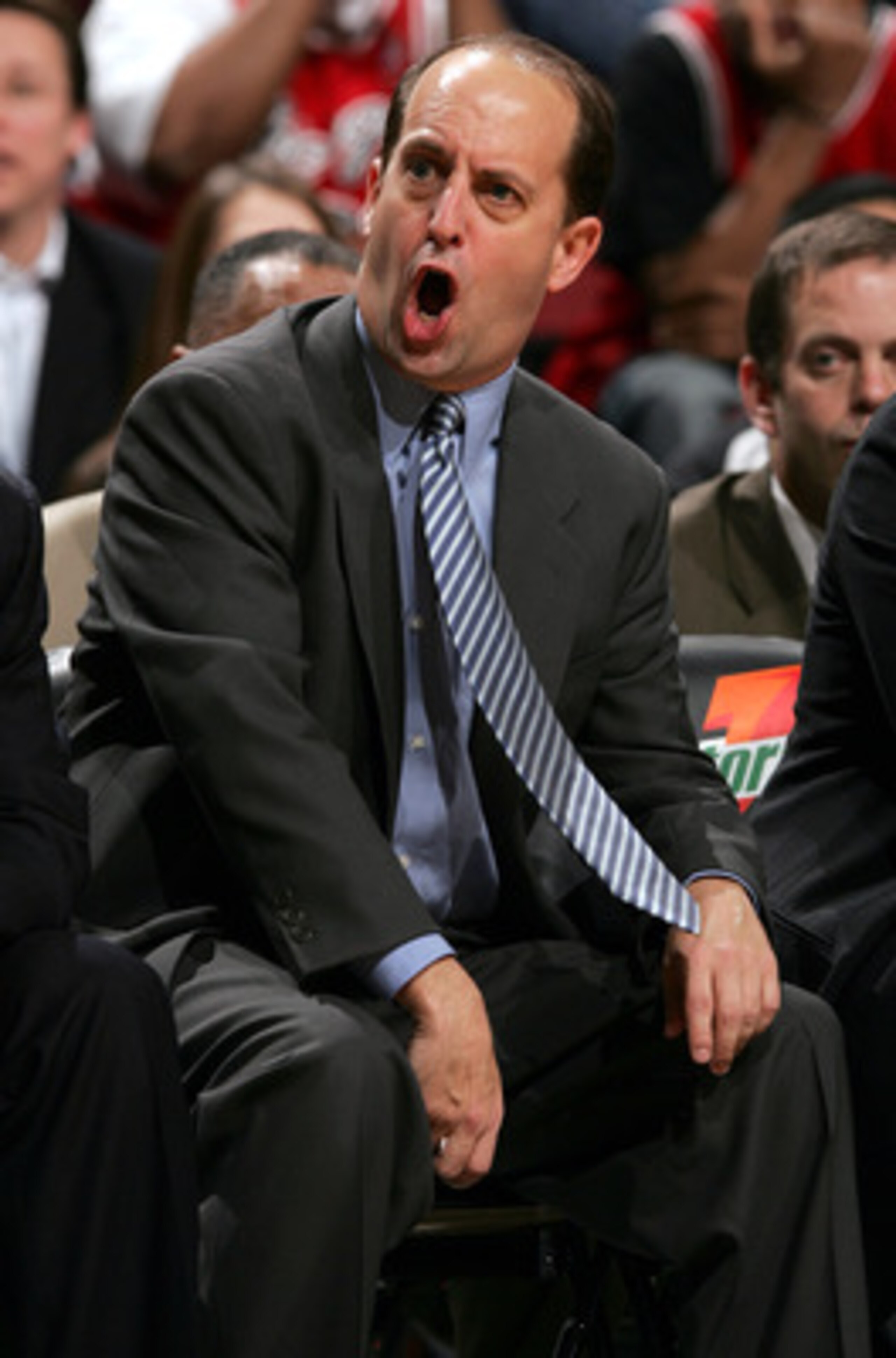 CHICAGO - MARCH 1:  Head coach Jeff Van Gundy of the Houston Rockets yells during a game against the Chicago Bulls on March 1, 2005 at the United Center in Chicago, Illinois. The Rockets defeated the Bulls 119-89. NOTE TO USER: User expressly acknowledges
