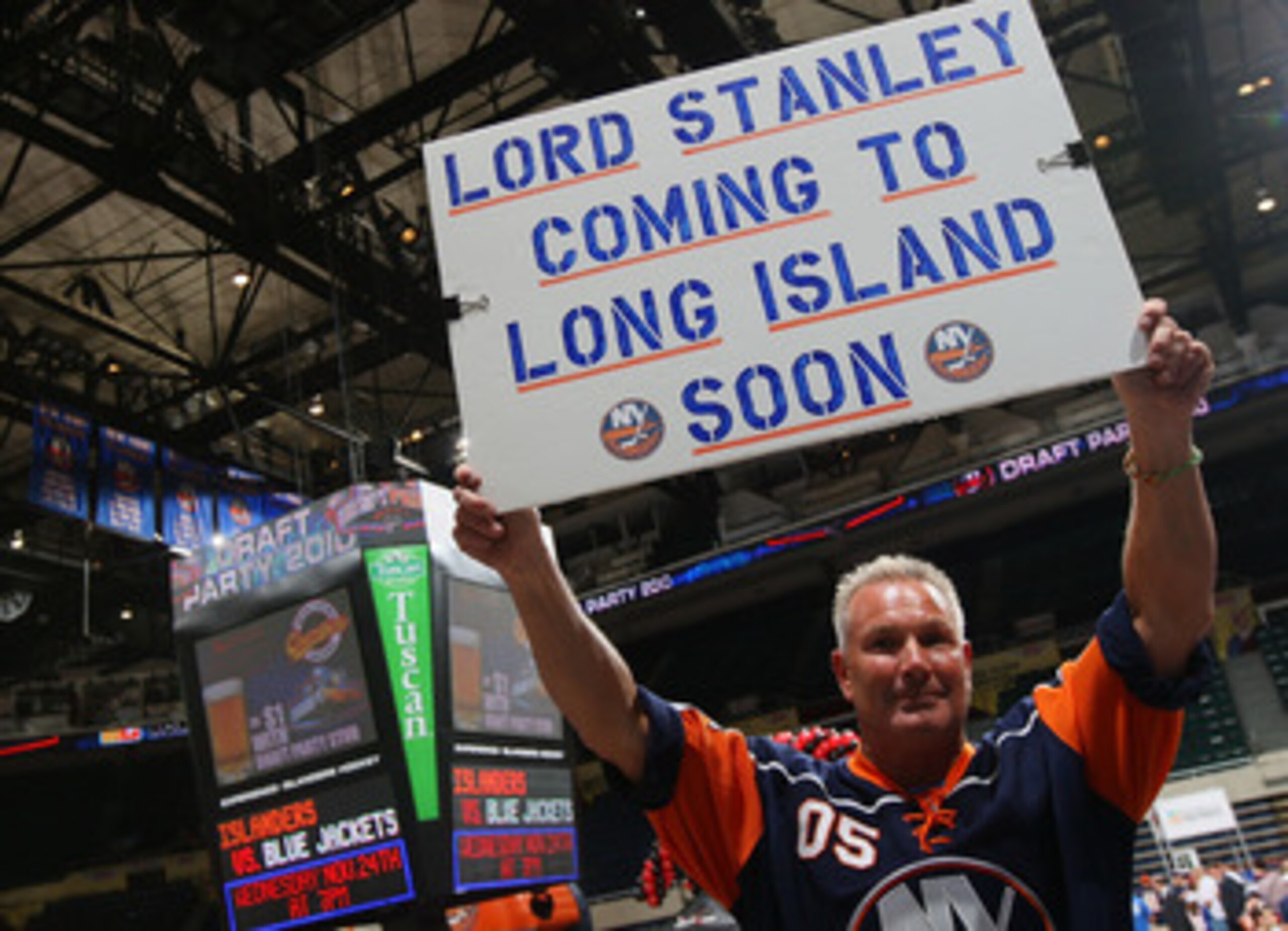UNIONDALE, NY - JUNE 25:  Patrick of Bay Shore shows his support for the New York Islanders during the Draft Day Party on June 25, 2010 at Nassau Coliseum in Uniondale, New York.  (Photo by Mike Stobe/Getty Images for New York Islanders)