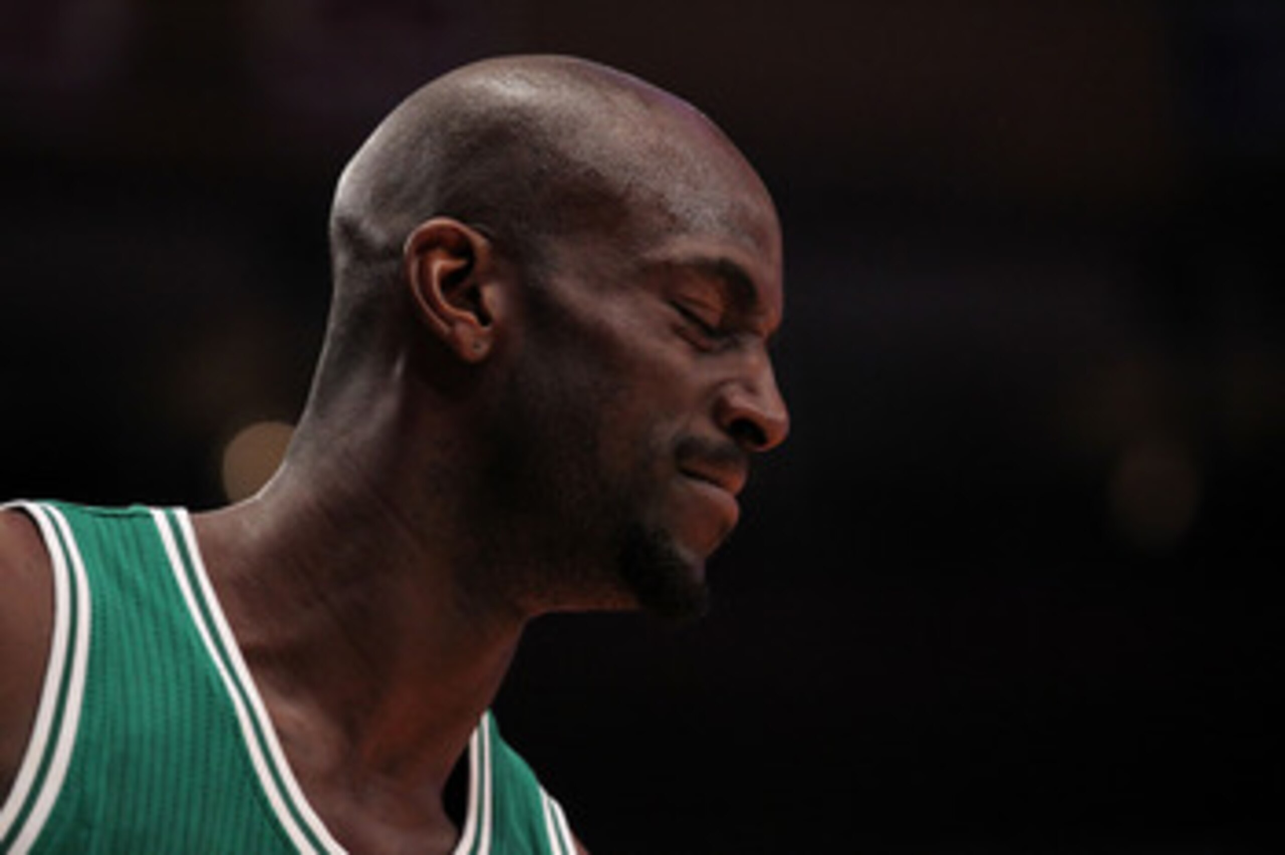 NEW YORK, NY - APRIL 24:  Kevin Garnett #5 of the Boston Celtics reacts against the New York Knicks in Game Four of the Eastern Conference Quarterfinals during the 2011 NBA Playoffs on April 24, 2011 at Madison Square Garden in New York City. The Celtics 