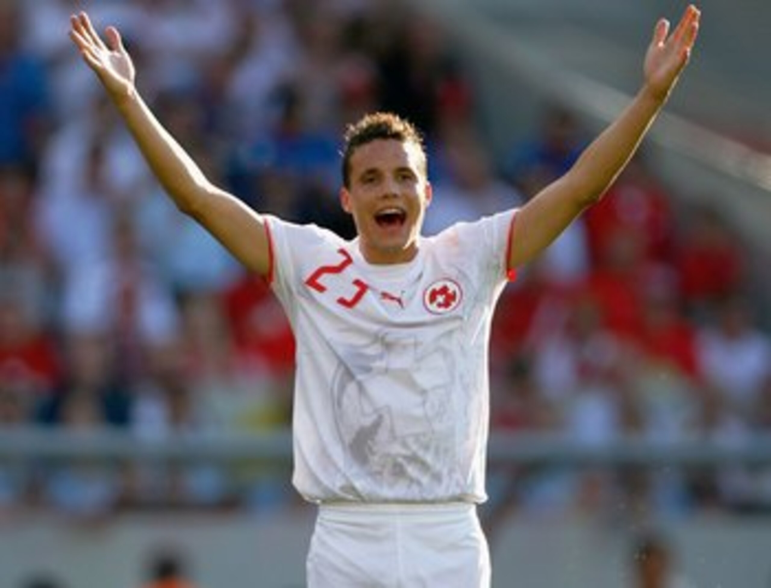 STUTTGART, GERMANY - JUNE 13:  Philipp Degen of Switzerland calls for the ball during the FIFA World Cup Germany 2006 Group G match between France and Switzerland at the Gottlieb-Daimler Stadium on June 13, 2006 in Stuttgart, Germany.    (Photo by Michael