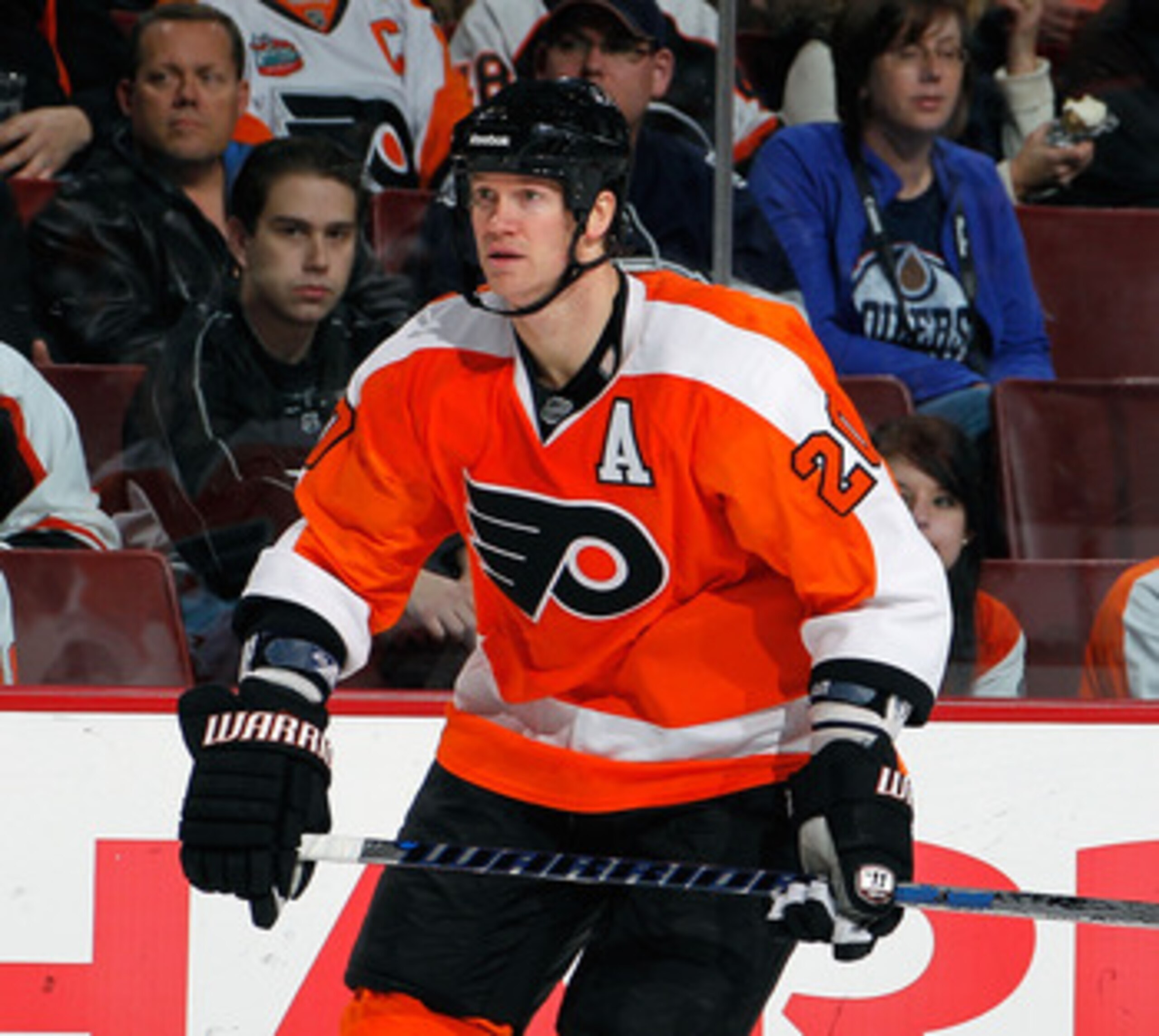 PHILADELPHIA, PA - MARCH 08: Chris Pronger #6 of the Philadelphia Flyers skates during an NHL hockey game against the Edmonton Oilers at the Wells Fargo Center on March 8, 2011 in Philadelphia, Pennsylvania. (Photo by Paul Bereswill/Getty Images) PHILADELPHIA, PA - MARCH 08: Chris Pronger #6 of the Philadelphia Flyers skates during an NHL hockey game against the Edmonton Oilers at the Wells Fargo Center on March 8, 2011 in Philadelphia, Pennsylvania. (Photo by Paul Bereswill/Getty Images)