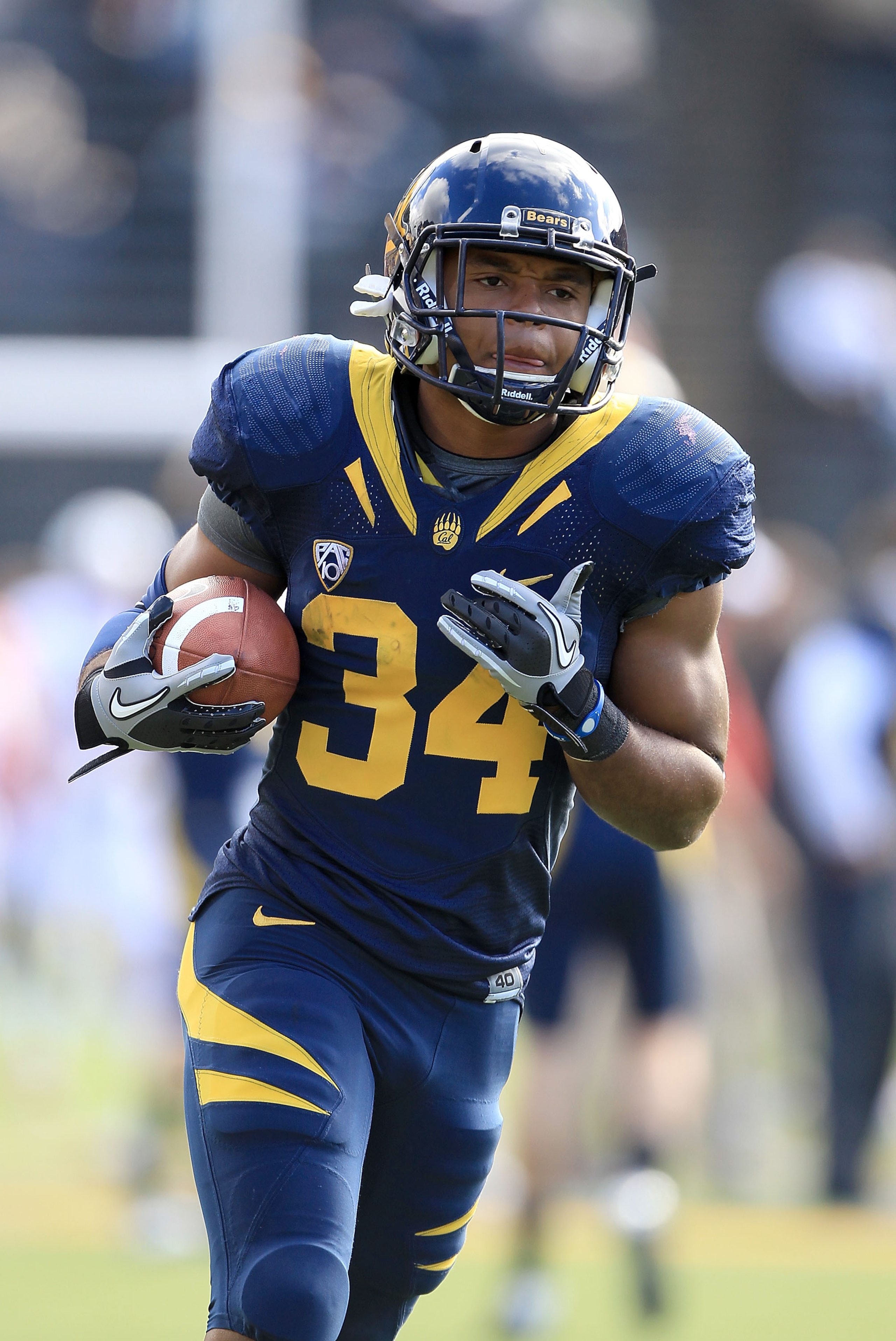 BERKELEY, CA - NOVEMBER 20: Shane Vereen #34 of the California Golden Bears warms up for their game against the Stanford Cardinal at California Memorial Stadium on November 20, 2010 in Berkeley, California. (Photo by Ezra Shaw/Getty Images) BERKELEY, CA - NOVEMBER 20: Shane Vereen #34 of the California Golden Bears warms up for their game against the Stanford Cardinal at California Memorial Stadium on November 20, 2010 in Berkeley, California. (Photo by Ezra Shaw/Getty Images)