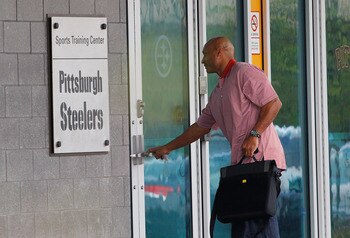 PITTSBURGH - APRIL 26:  A day after the NFL lockout was lifted, new defensive backs coach, Carnell Lake of the Pittsburgh Steelers reports to the South Side training facility on April 26, 2011 in Pittsburgh, Pennsylvania.  (Photo by Jared Wickerham/Getty