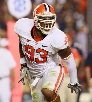 AUBURN, AL - SEPTEMBER 18:  Da'Quan Bowers #93 of the Clemson Tigers against the Auburn Tigers at Jordan-Hare Stadium on September 18, 2010 in Auburn, Alabama.  (Photo by Kevin C. Cox/Getty Images)
