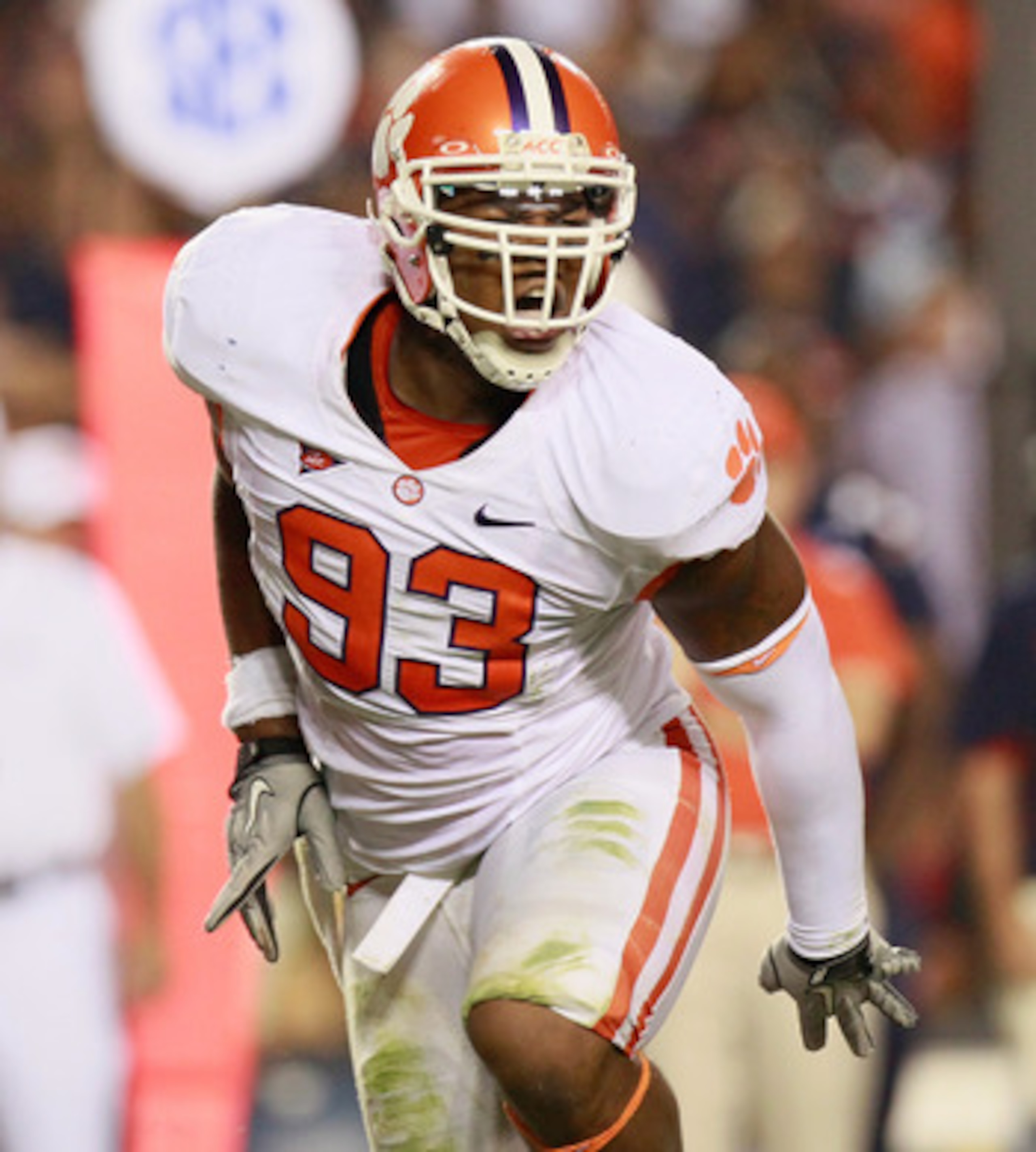 AUBURN, AL - SEPTEMBER 18:  Da'Quan Bowers #93 of the Clemson Tigers against the Auburn Tigers at Jordan-Hare Stadium on September 18, 2010 in Auburn, Alabama.  (Photo by Kevin C. Cox/Getty Images)
