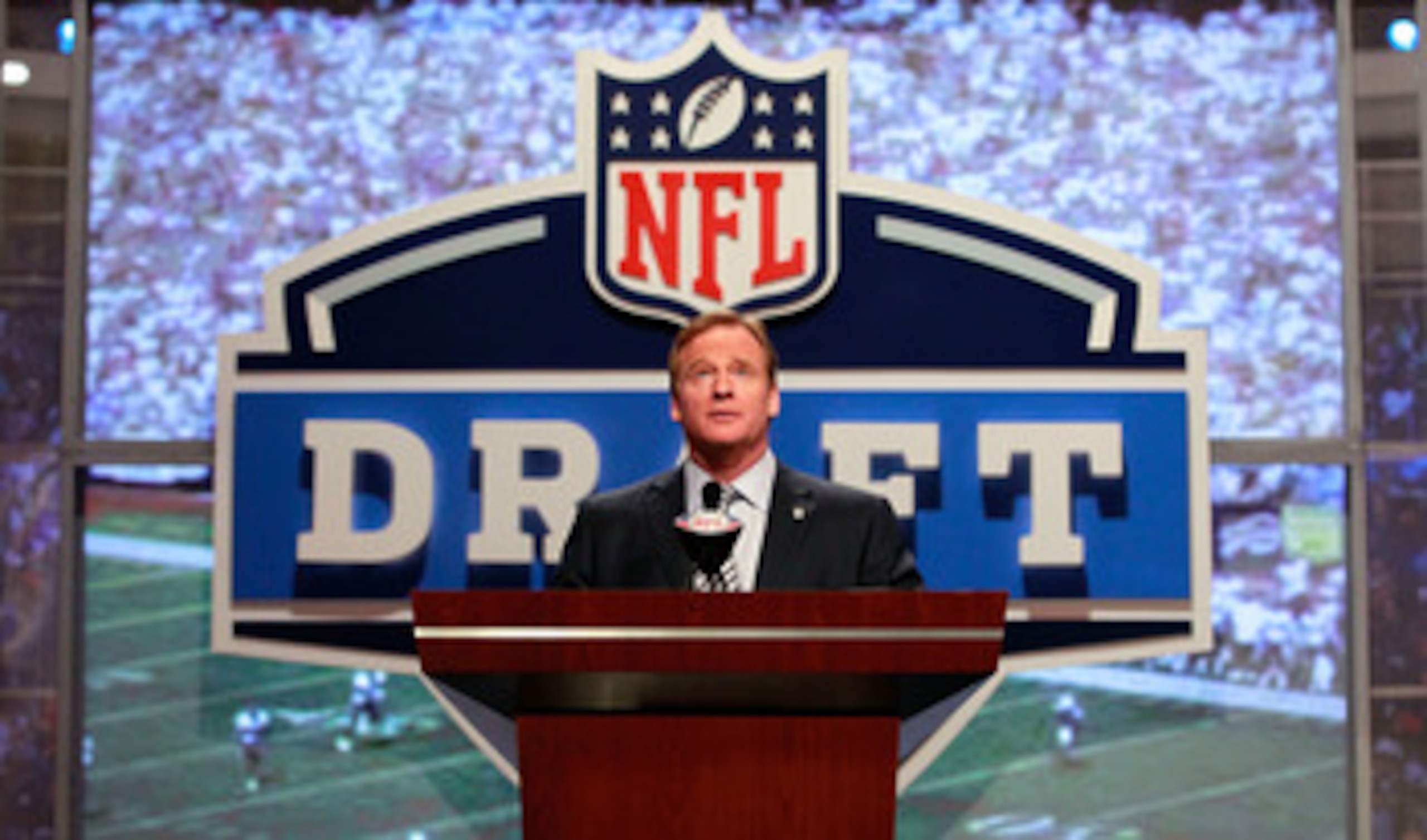 NEW YORK, NY - APRIL 28: NFL Commissoner Roger Goodell speaks at the podium during the 2011 NFL Draft at Radio City Music Hall on April 28, 2011 in New York City. (Photo by Chris Trotman/Getty Images) NEW YORK, NY - APRIL 28: NFL Commissoner Roger Goodell speaks at the podium during the 2011 NFL Draft at Radio City Music Hall on April 28, 2011 in New York City. (Photo by Chris Trotman/Getty Images)