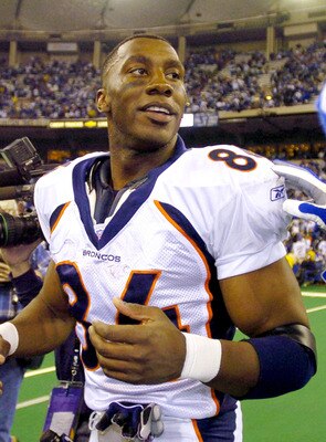 Denver Broncos tight end Shannon Sharpe leaves the field  January 4, 2004 at the RCA Dome, Indianapolis, after  an AFC Wildcard game.  The  Indianapolis Colts defeated the Broncos 41 - 10. (Photo by Al Messerschmidt/Getty Images)