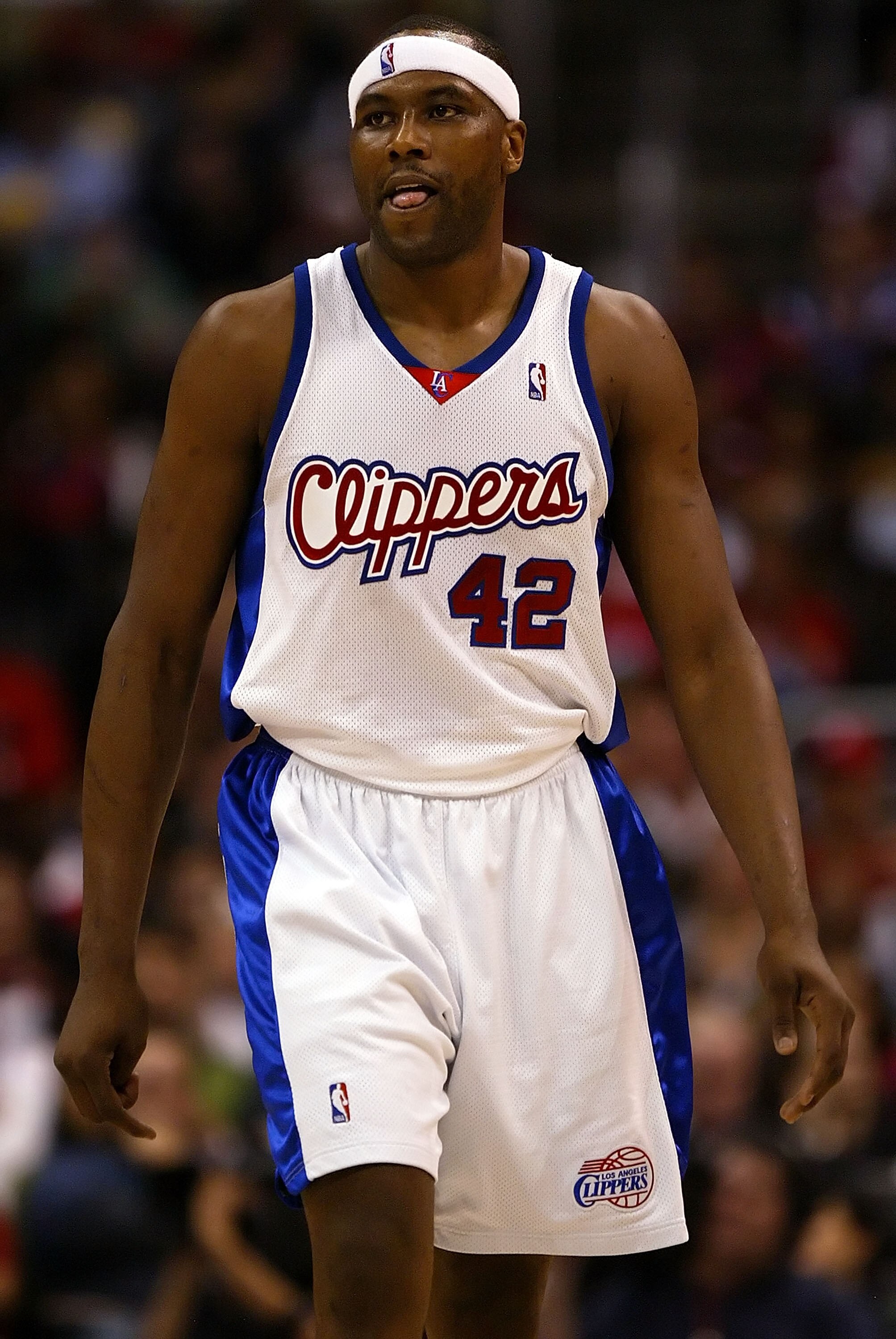 LOS ANGELES, CA - APRIL 18:  Elton Brand #42 of the Los Angeles Clippers reacts in the first half against the New Orleans/Oklahoma City Hornets at Staples Center on April 18, 2007 in Los Angeles, California. NOTE TO USER: User expressly acknowledges and a