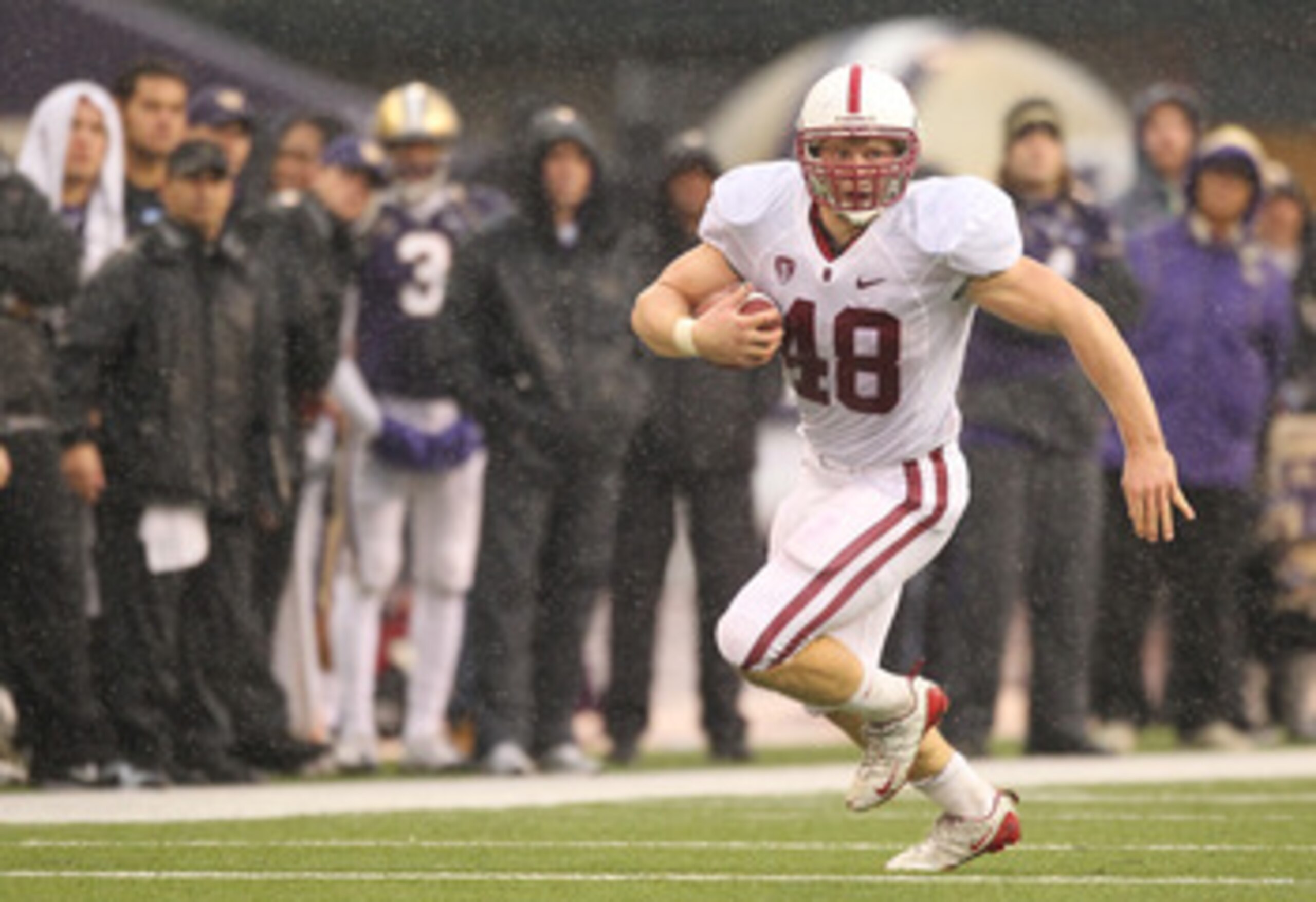 SEATTLE - OCTOBER 30: Running back Owen Marecic #48 of the Stanford Cardinal rushes against the Washington Huskies on October 30, 2010 at Husky Stadium in Seattle, Washington. Stanford won 41-0. (Photo by Otto Greule Jr/Getty Images) SEATTLE - OCTOBER 30: Running back Owen Marecic #48 of the Stanford Cardinal rushes against the Washington Huskies on October 30, 2010 at Husky Stadium in Seattle, Washington. Stanford won 41-0. (Photo by Otto Greule Jr/Getty Images)