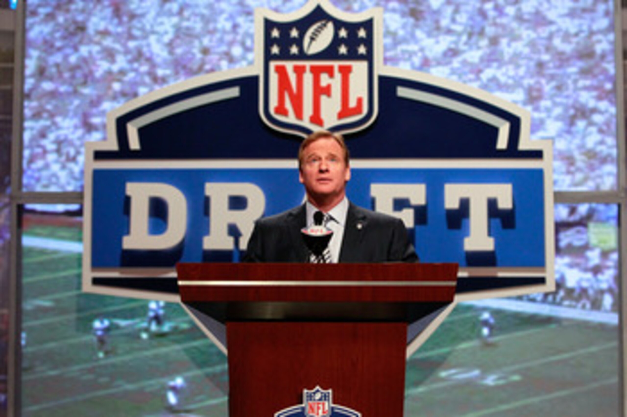 NEW YORK, NY - APRIL 28: NFL Commissioner Roger Goodell speaks at the podium during the 2011 NFL Draft at Radio City Music Hall on April 28, 2011 in New York City. (Photo by Chris Trotman/Getty Images) NEW YORK, NY - APRIL 28: NFL Commissioner Roger Goodell speaks at the podium during the 2011 NFL Draft at Radio City Music Hall on April 28, 2011 in New York City. (Photo by Chris Trotman/Getty Images)